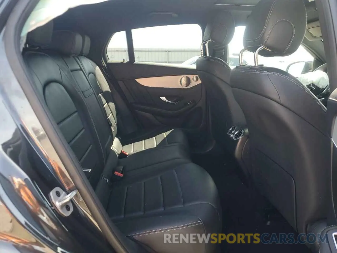 11 Photograph of a damaged car W1N0J8EB0PG151632 MERCEDES-BENZ GLC-CLASS 2023