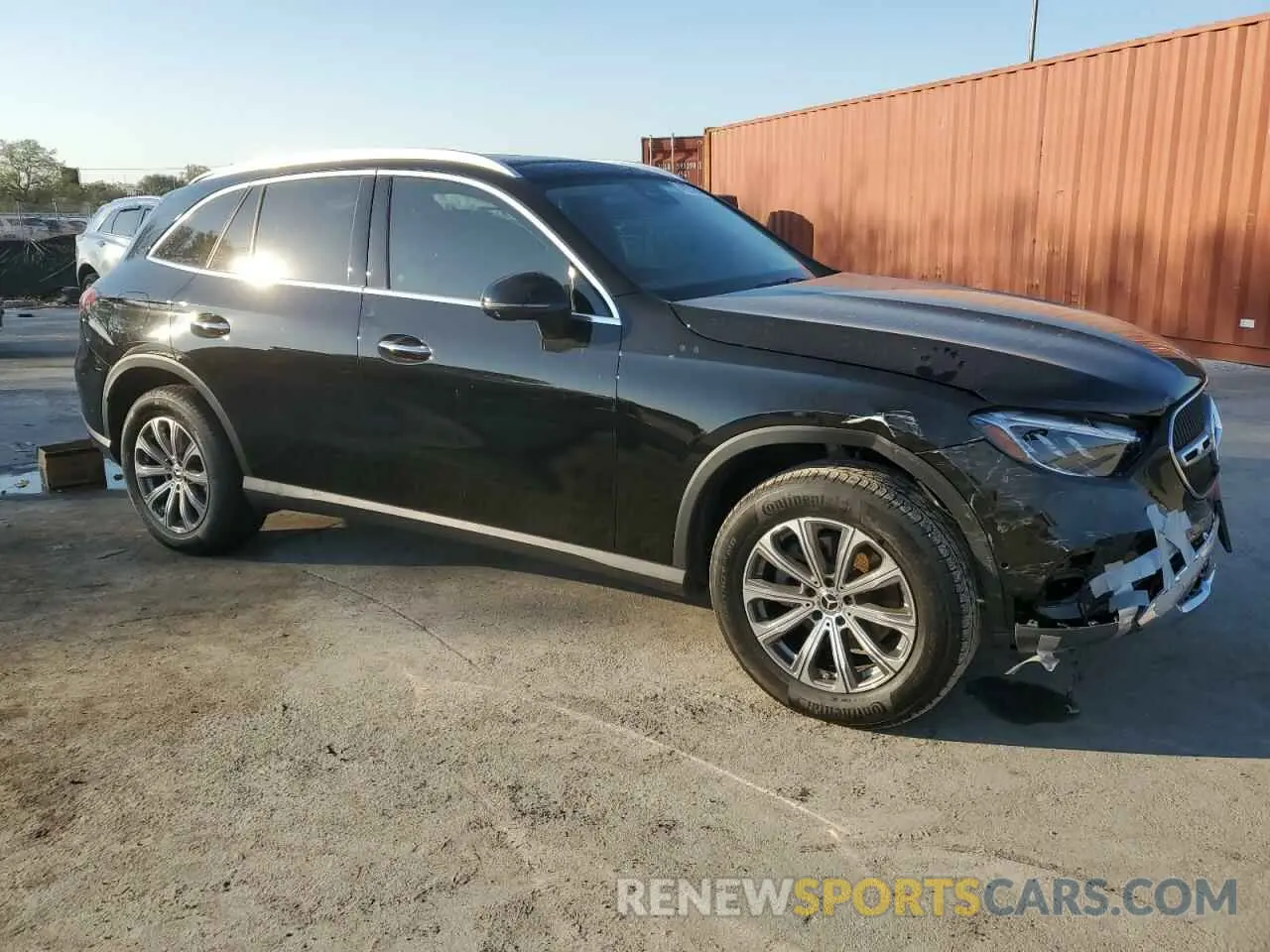4 Photograph of a damaged car W1NKM4GB5PF052123 MERCEDES-BENZ GLC-CLASS 2023
