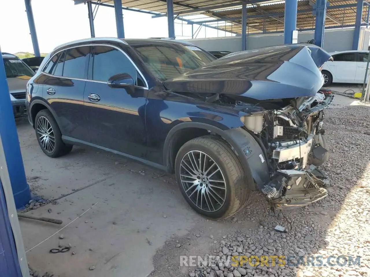 4 Photograph of a damaged car W1NKM4GB7PF047697 MERCEDES-BENZ GLC-CLASS 2023