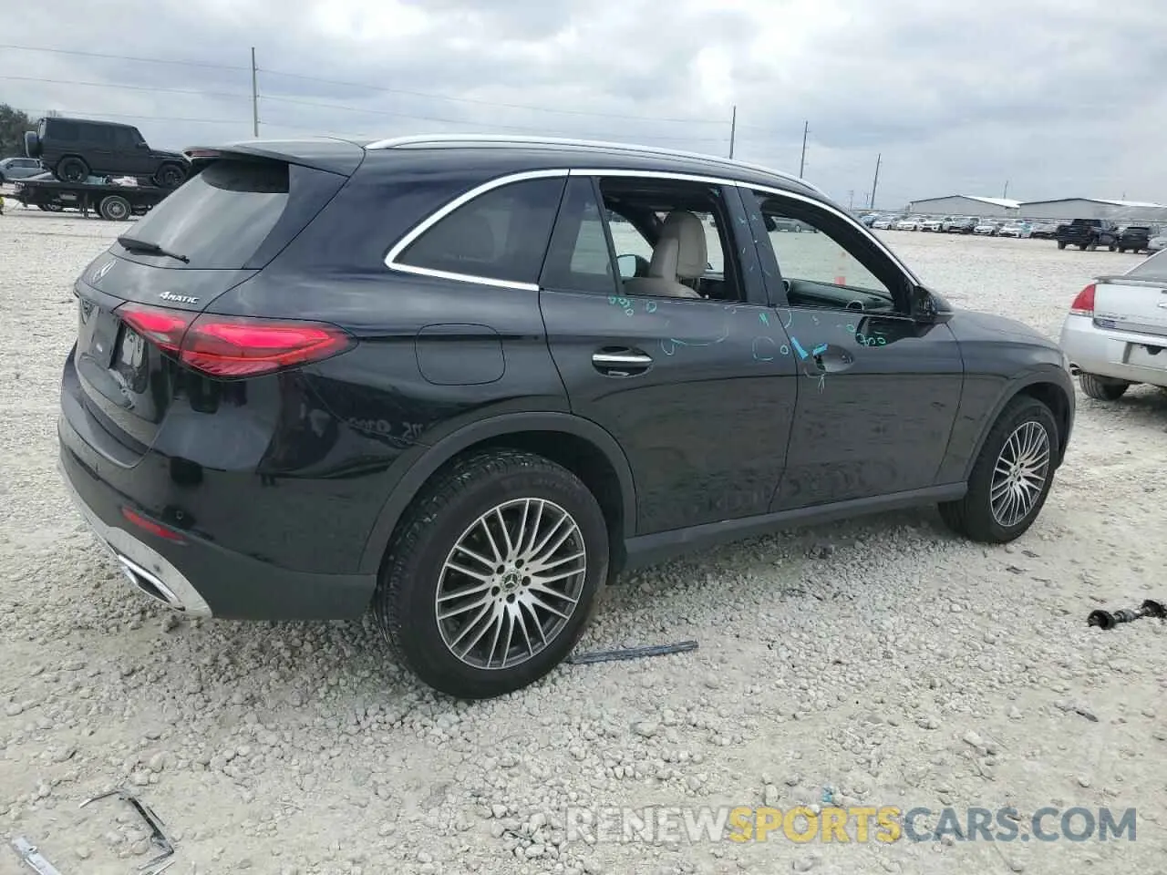 3 Photograph of a damaged car W1NKM4HB3PU005229 MERCEDES-BENZ GLC-CLASS 2023