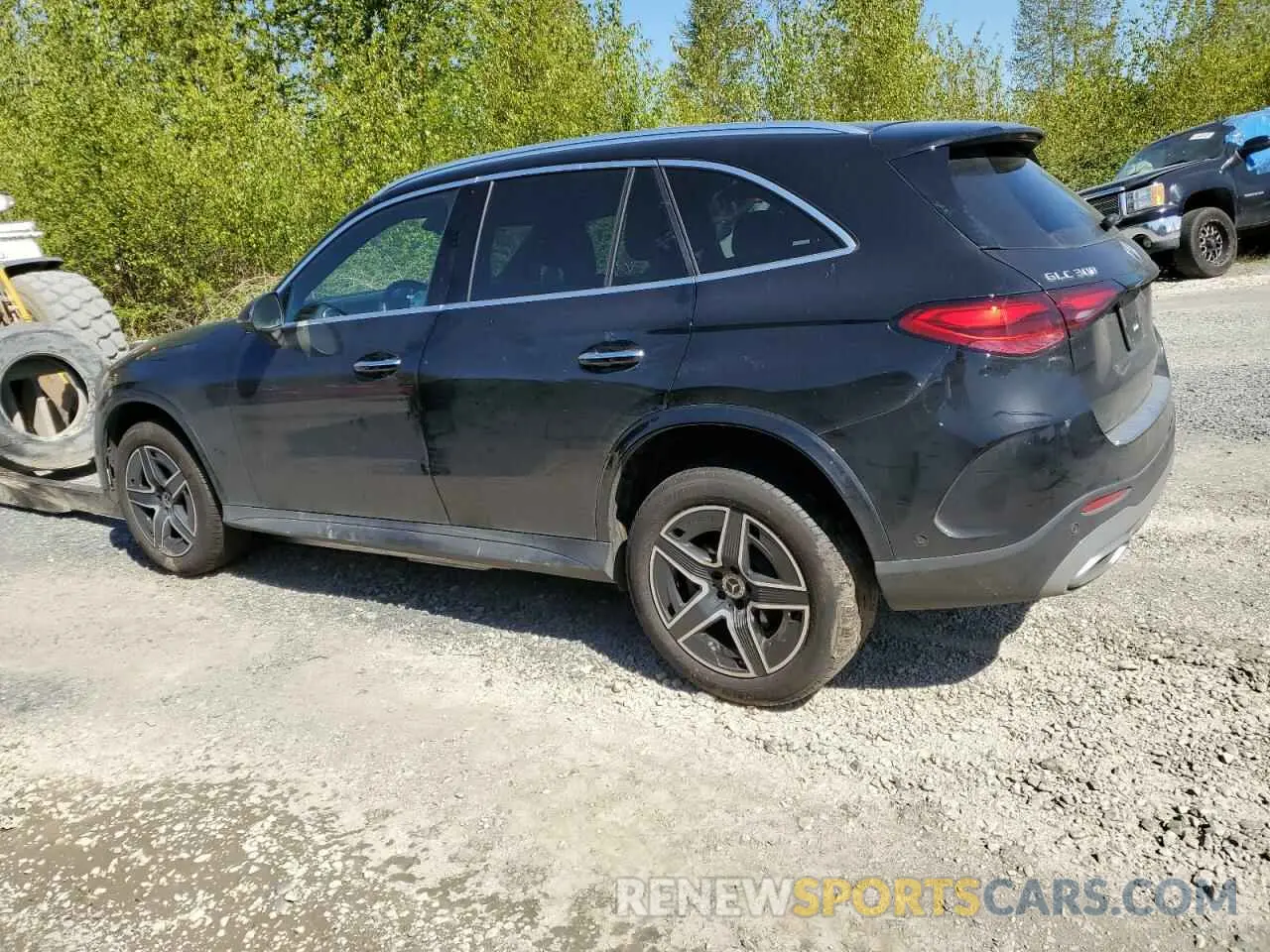 2 Photograph of a damaged car W1NKM4HB5PF049673 MERCEDES-BENZ GLC-CLASS 2023