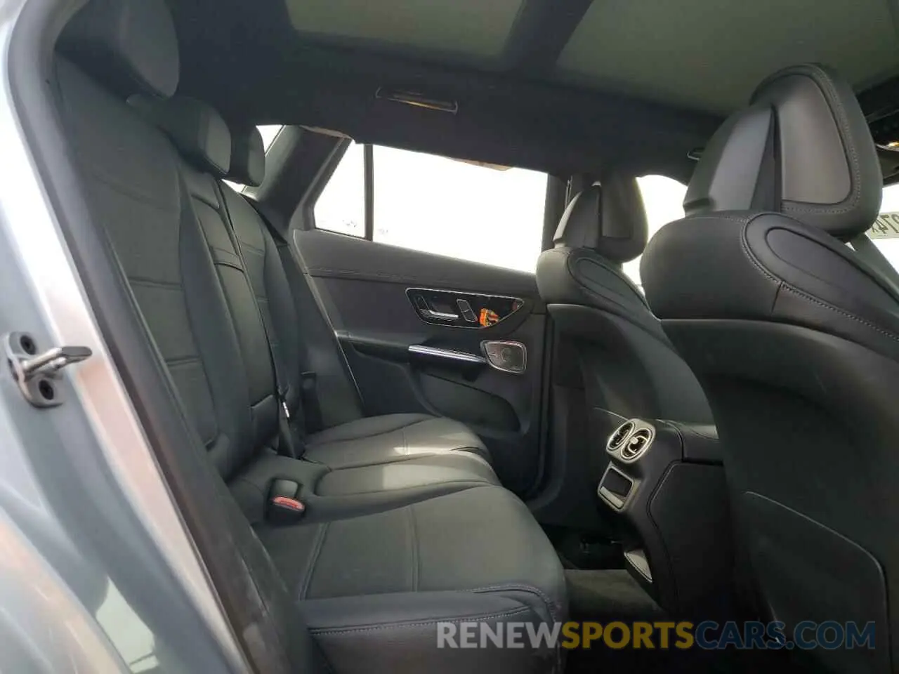 11 Photograph of a damaged car W1NKM4HB6PU026799 MERCEDES-BENZ GLC-CLASS 2023