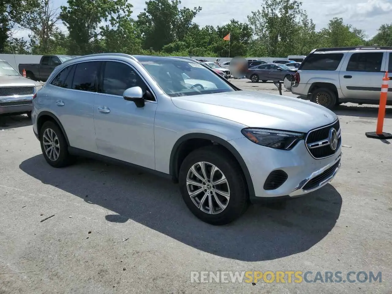 4 Photograph of a damaged car W1NKM4HB8PU018817 MERCEDES-BENZ GLC-CLASS 2023
