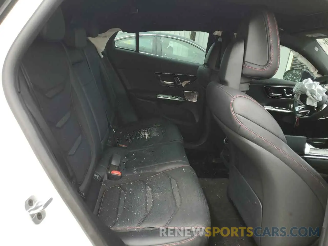 10 Photograph of a damaged car W1NKJ8HB6RF185183 MERCEDES-BENZ GLC-CLASS 2024