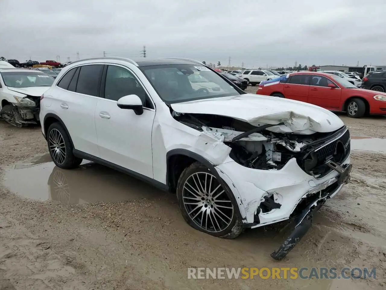 4 Photograph of a damaged car W1NKM4GB0RF162662 MERCEDES-BENZ GLC-CLASS 2024