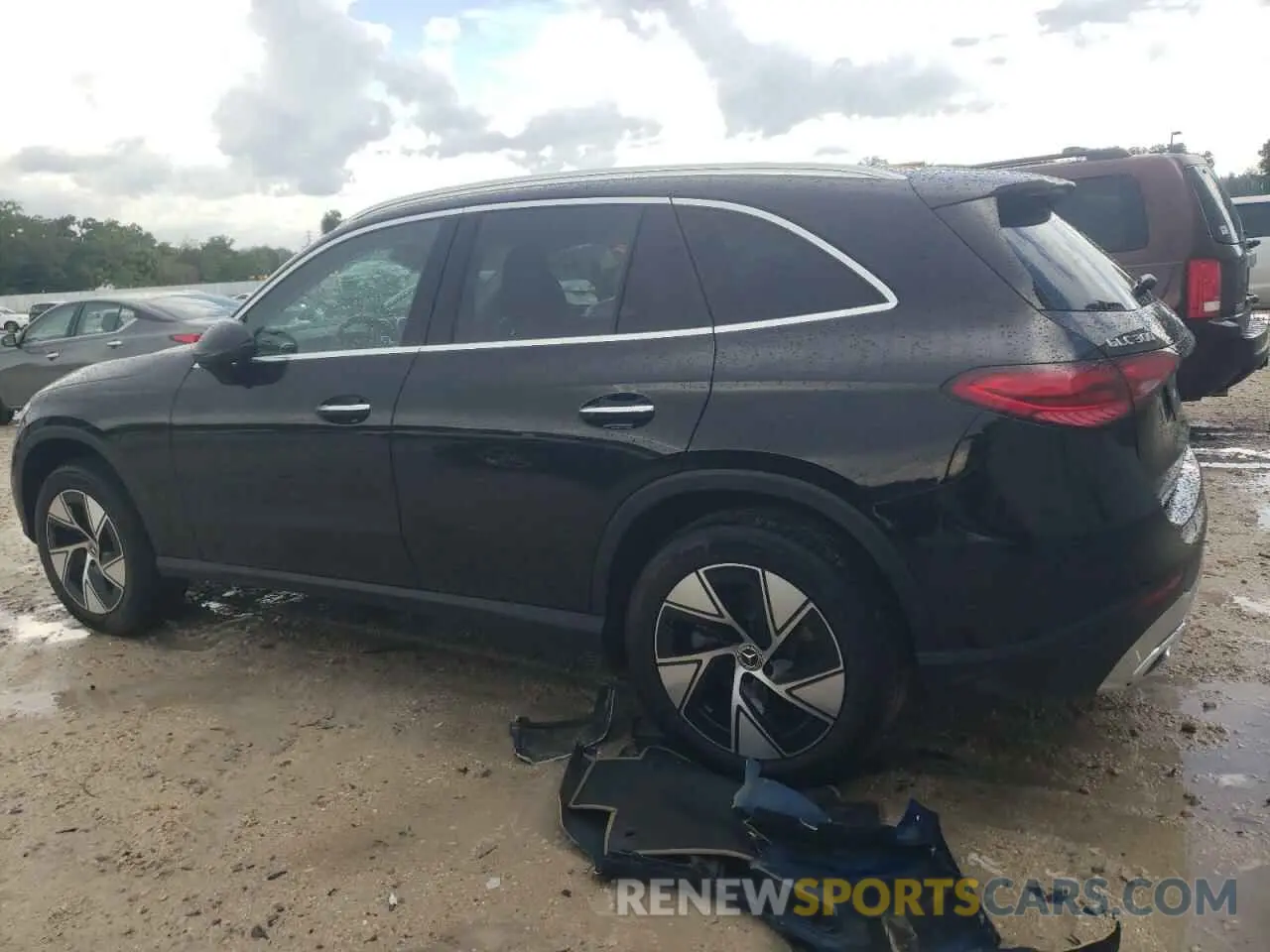2 Photograph of a damaged car W1NKM4GB0RF190820 MERCEDES-BENZ GLC-CLASS 2024