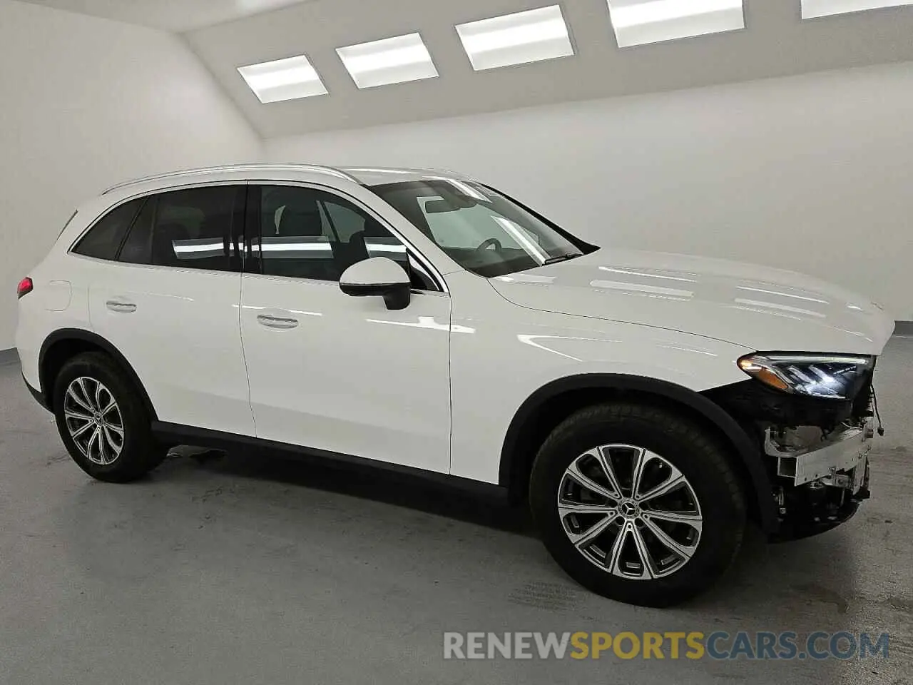 4 Photograph of a damaged car W1NKM4GB1RF186436 MERCEDES-BENZ GLC-CLASS 2024