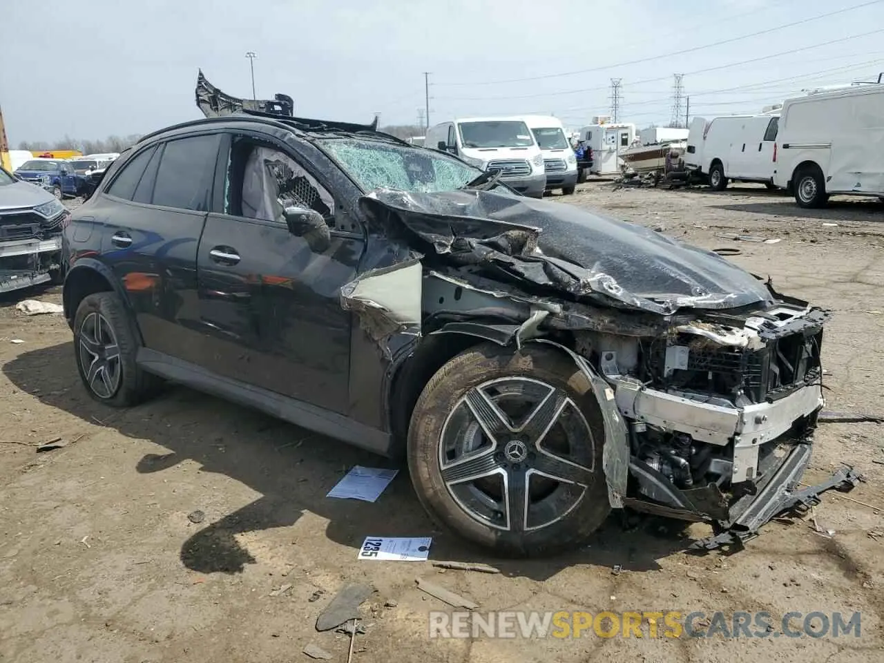 4 Photograph of a damaged car W1NKM4HB1RF145982 MERCEDES-BENZ GLC-CLASS 2024