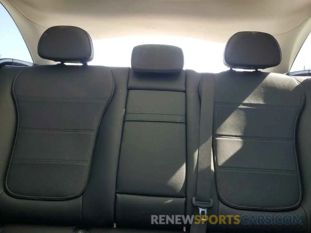 10 Photograph of a damaged car W1NKM4HB2RF110867 MERCEDES-BENZ GLC-CLASS 2024