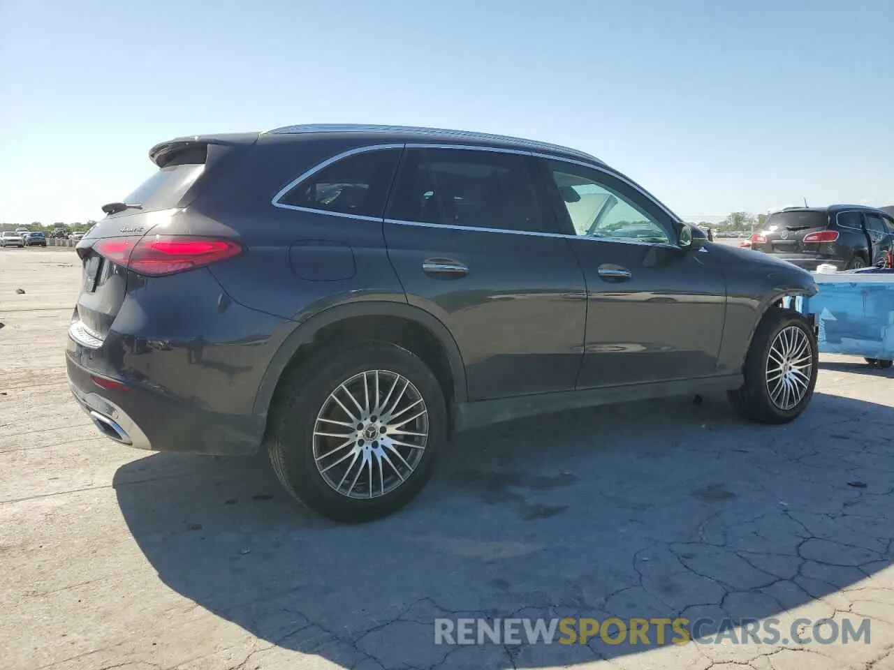 3 Photograph of a damaged car W1NKM4HB2RF110867 MERCEDES-BENZ GLC-CLASS 2024