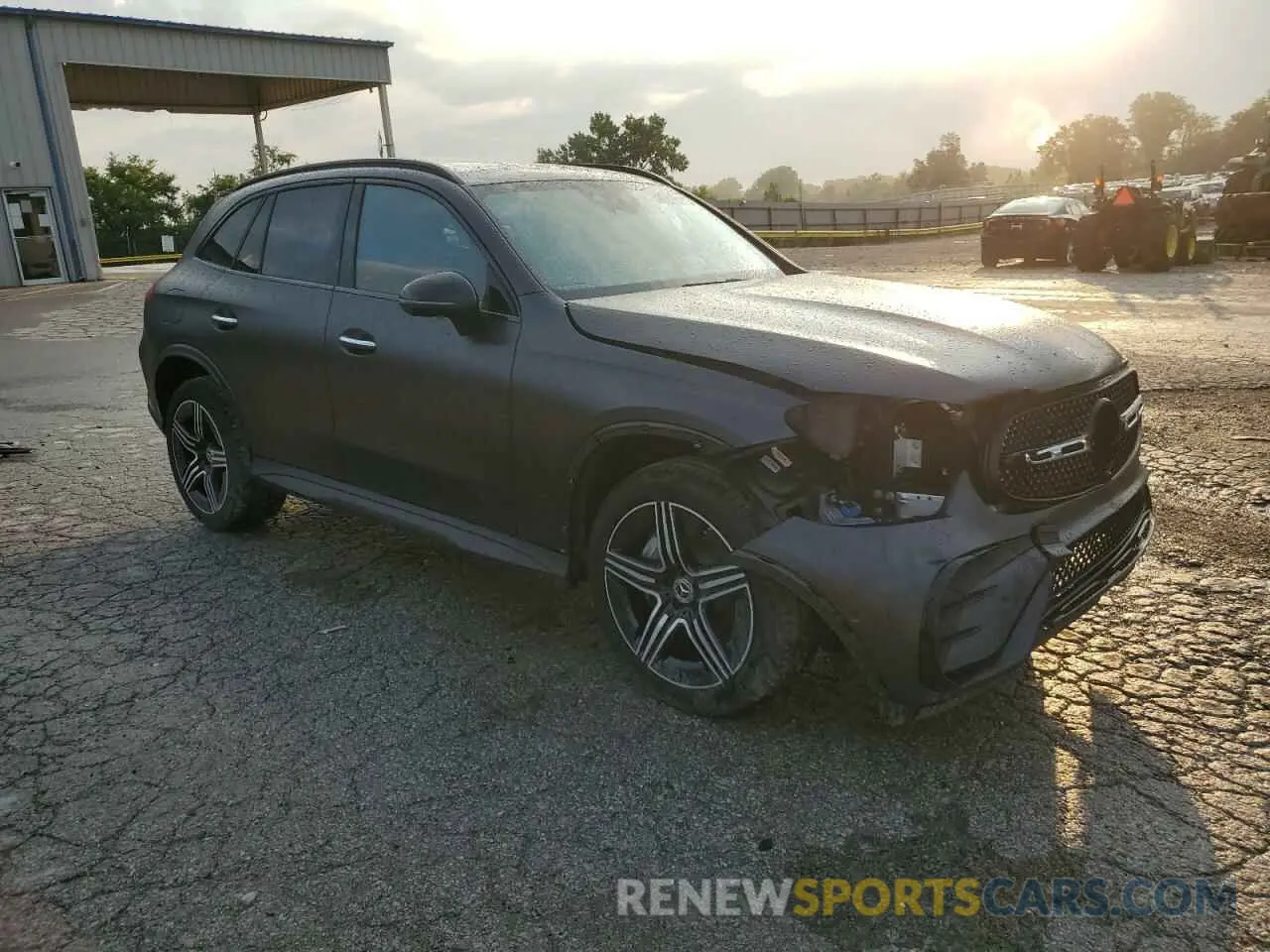 4 Photograph of a damaged car W1NKM4HB4RF169919 MERCEDES-BENZ GLC-CLASS 2024
