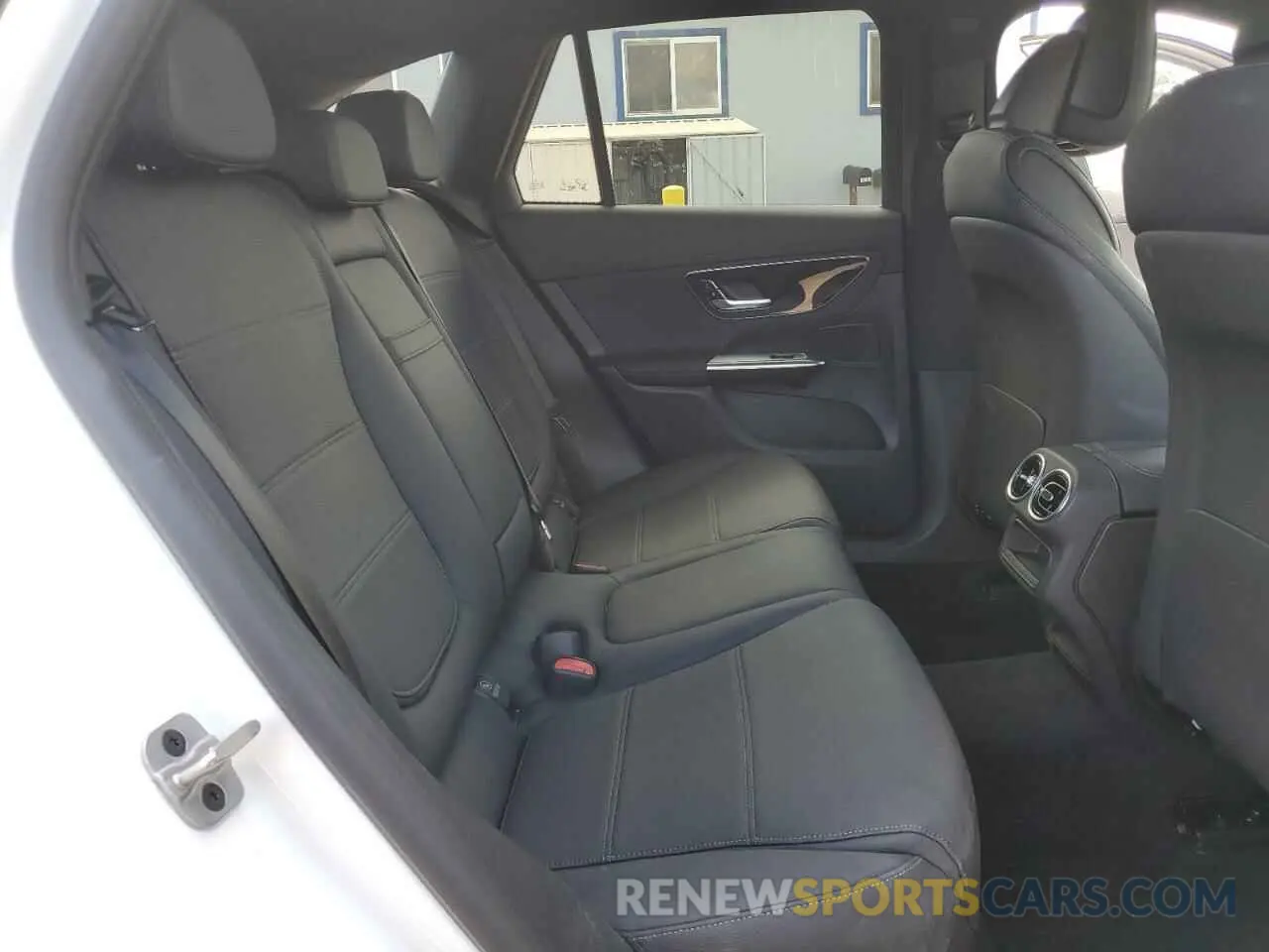 11 Photograph of a damaged car W1NKM4HB5RF224023 MERCEDES-BENZ GLC-CLASS 2024