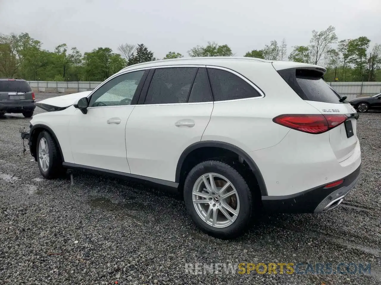 2 Photograph of a damaged car W1NKM4HB6RF225908 MERCEDES-BENZ GLC-CLASS 2024