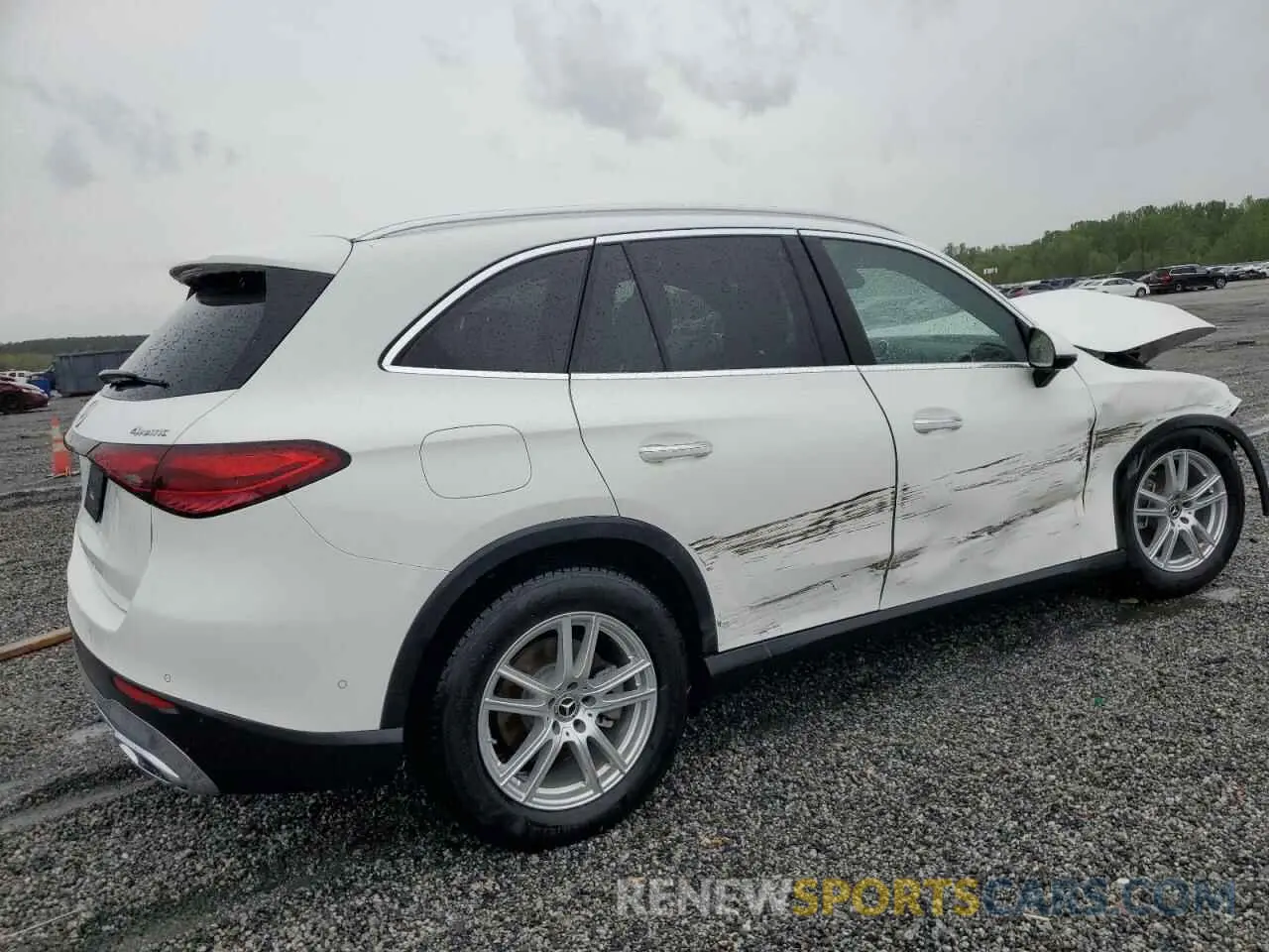 3 Photograph of a damaged car W1NKM4HB6RF225908 MERCEDES-BENZ GLC-CLASS 2024
