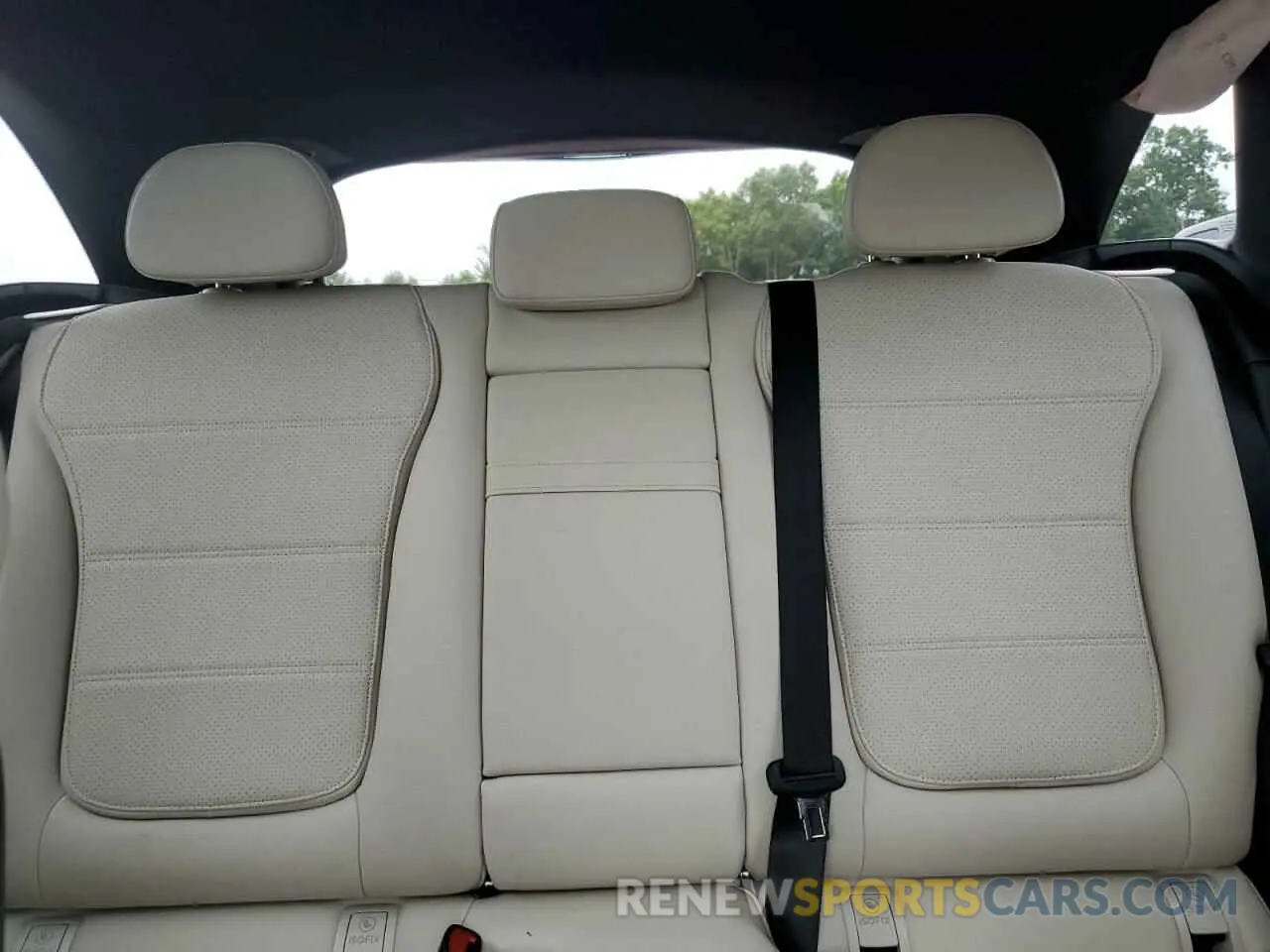 10 Photograph of a damaged car W1NKM4HB8RF109416 MERCEDES-BENZ GLC-CLASS 2024