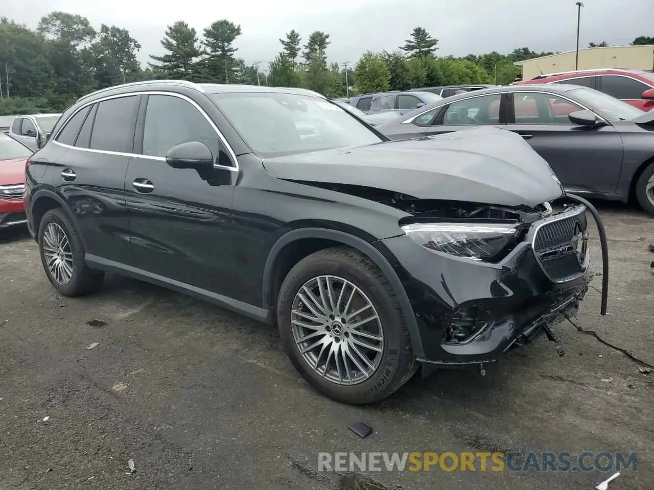 4 Photograph of a damaged car W1NKM4HB8RF109416 MERCEDES-BENZ GLC-CLASS 2024