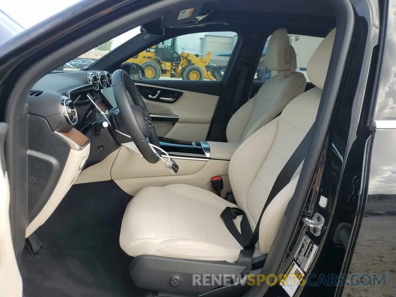 7 Photograph of a damaged car W1NKM4HB8RF205790 MERCEDES-BENZ GLC-CLASS 2024