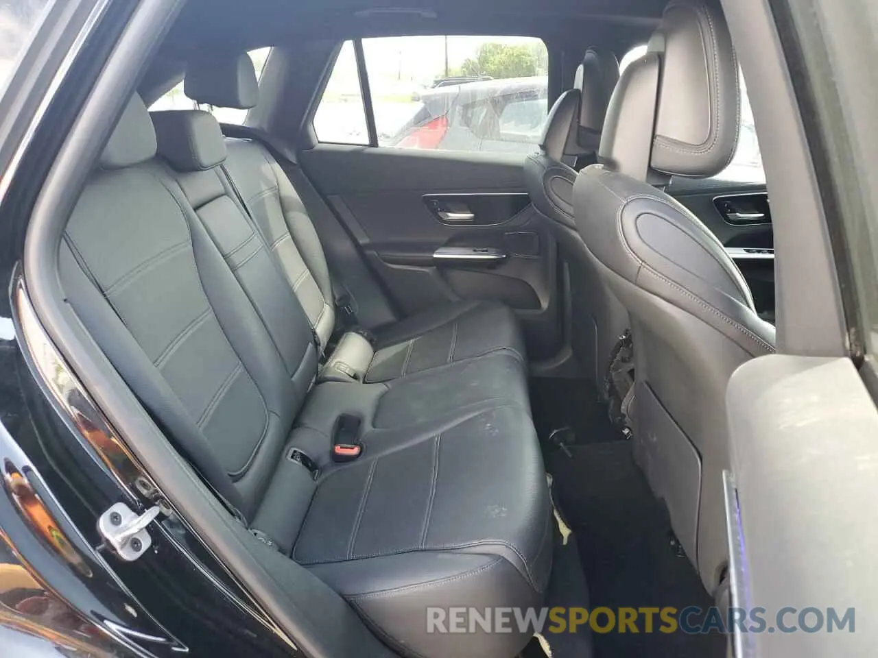 11 Photograph of a damaged car W1NKM4HB9RF215941 MERCEDES-BENZ GLC-CLASS 2024