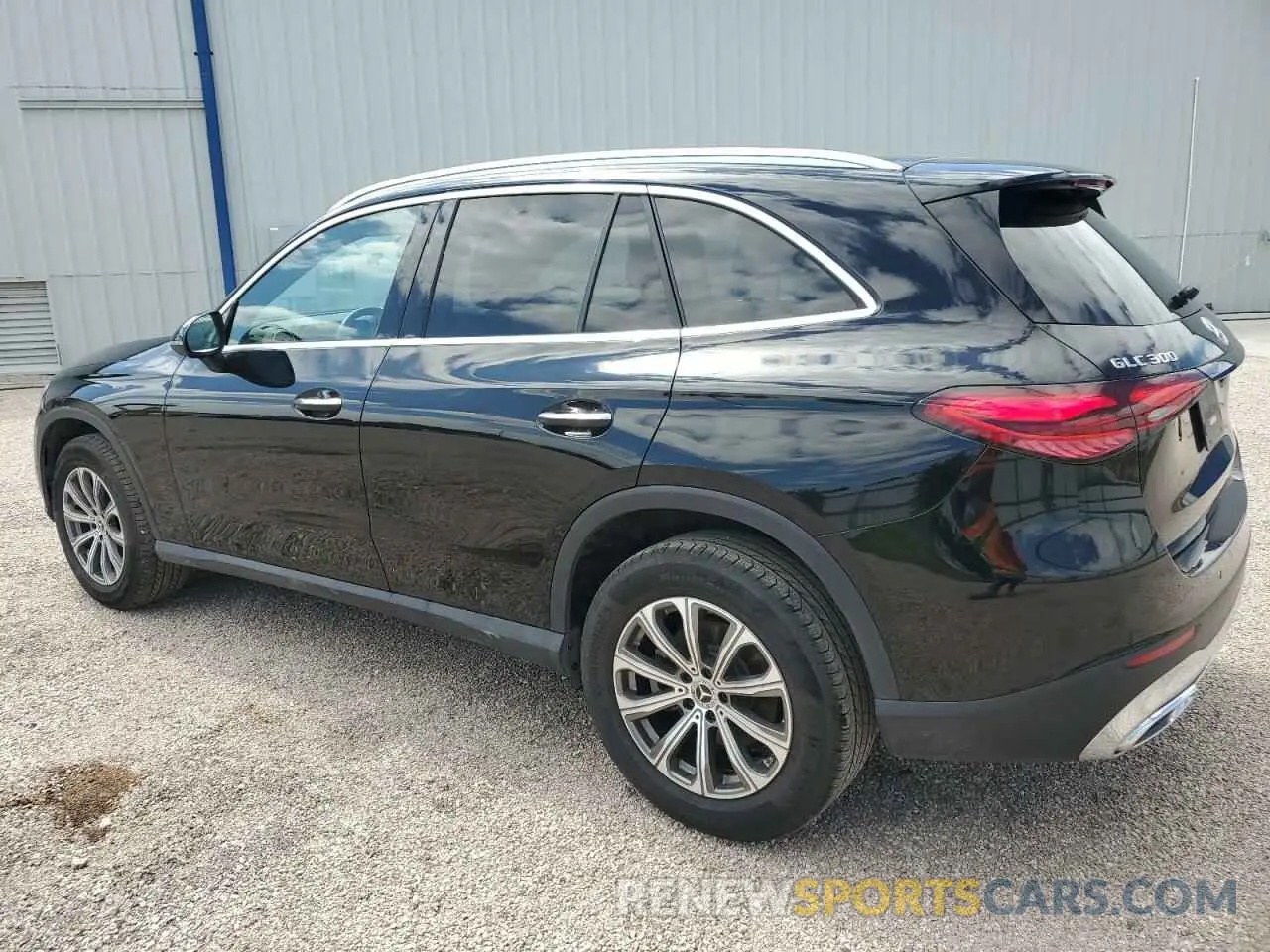 2 Photograph of a damaged car W1NKM4HB9RF215941 MERCEDES-BENZ GLC-CLASS 2024