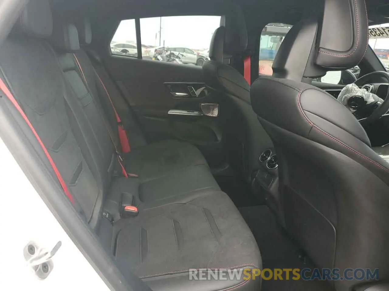 11 Photograph of a damaged car W1NKJ8HB8SF248239 MERCEDES-BENZ GLC-CLASS 2025
