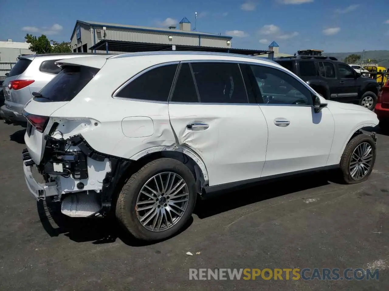 3 Photograph of a damaged car W1NKM4GB1SF296649 MERCEDES-BENZ GLC-CLASS 2025
