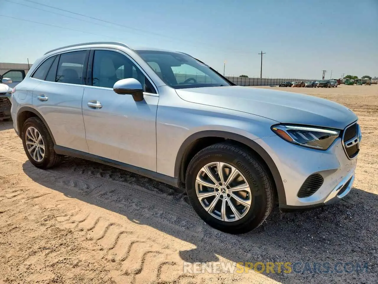 4 Photograph of a damaged car W1NKM4GB1SF370829 MERCEDES-BENZ GLC-CLASS 2025