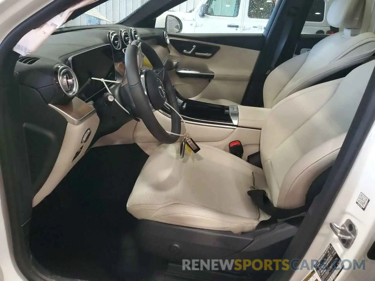 7 Photograph of a damaged car W1NKM4HB0SF282949 MERCEDES-BENZ GLC-CLASS 2025