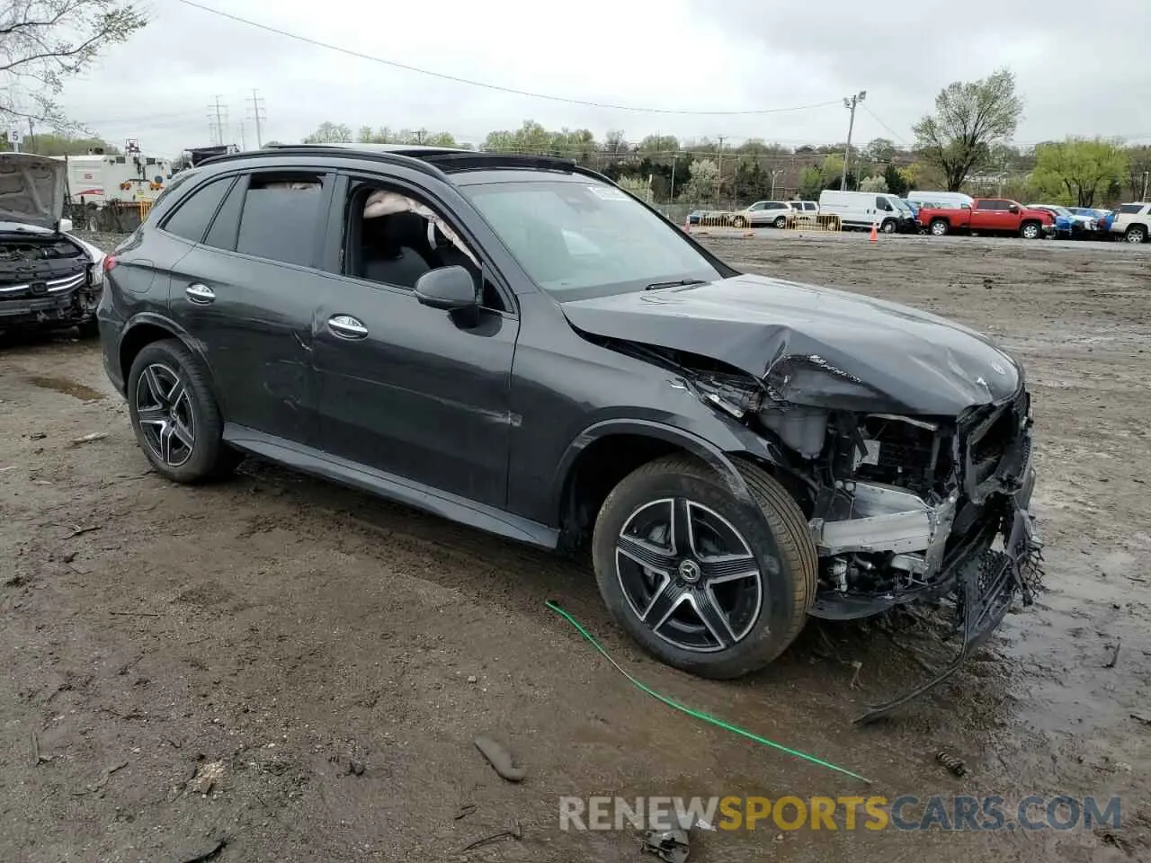 4 Photograph of a damaged car W1NKM4HB7SF260981 MERCEDES-BENZ GLC-CLASS 2025