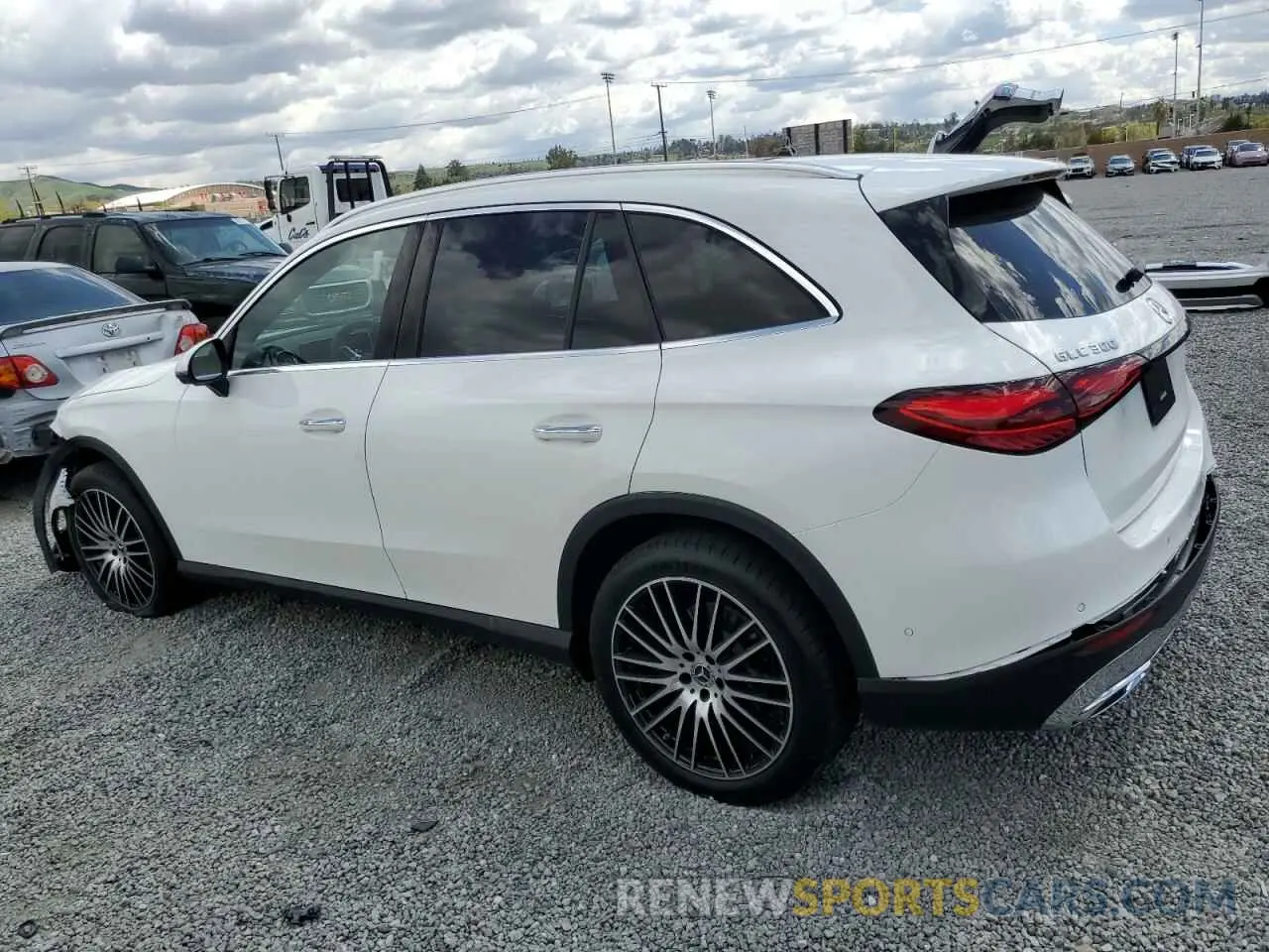 2 Photograph of a damaged car W1NKM4HB7SF296928 MERCEDES-BENZ GLC-CLASS 2025