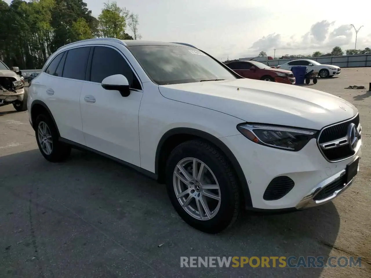 4 Photograph of a damaged car W1NKM4HBXSF265012 MERCEDES-BENZ GLC-CLASS 2025
