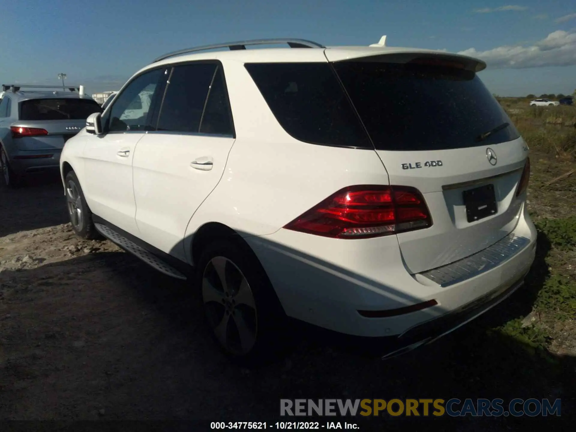3 Photograph of a damaged car 4JGDA5GB2KB208466 MERCEDES-BENZ GLE 2019
