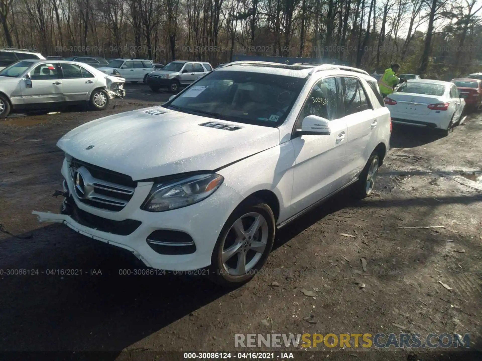 2 Photograph of a damaged car 4JGDA5GB6KB204758 MERCEDES-BENZ GLE 2019