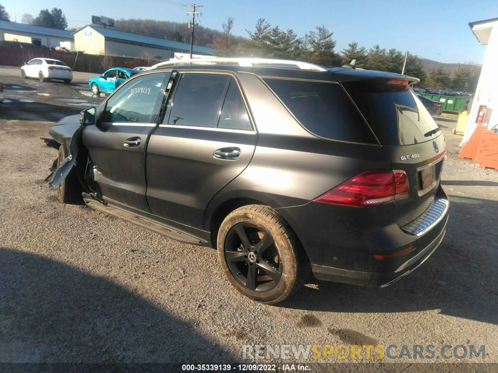 3 Photograph of a damaged car 4JGDA5GBXKB215276 MERCEDES-BENZ GLE 2019