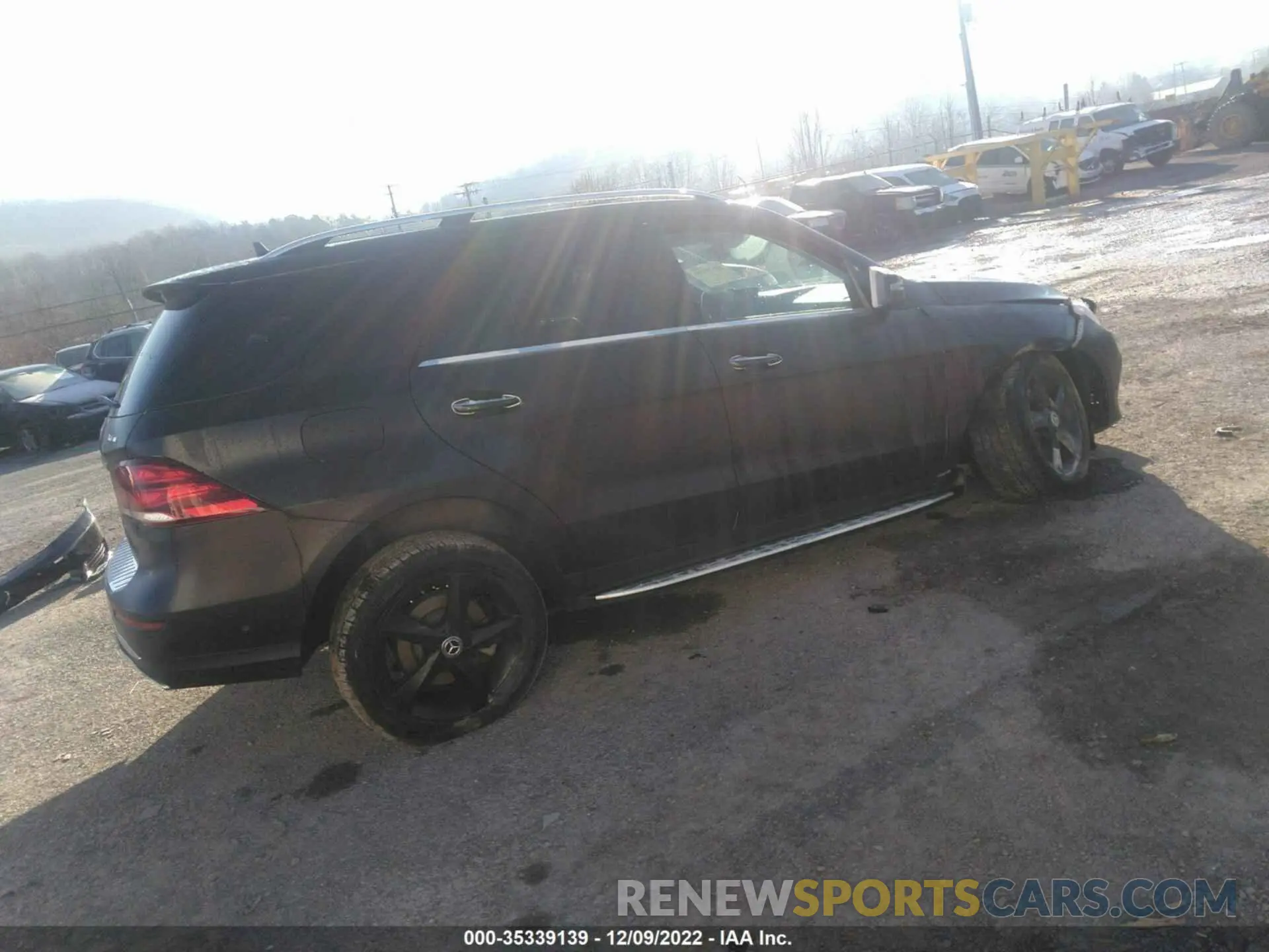 4 Photograph of a damaged car 4JGDA5GBXKB215276 MERCEDES-BENZ GLE 2019