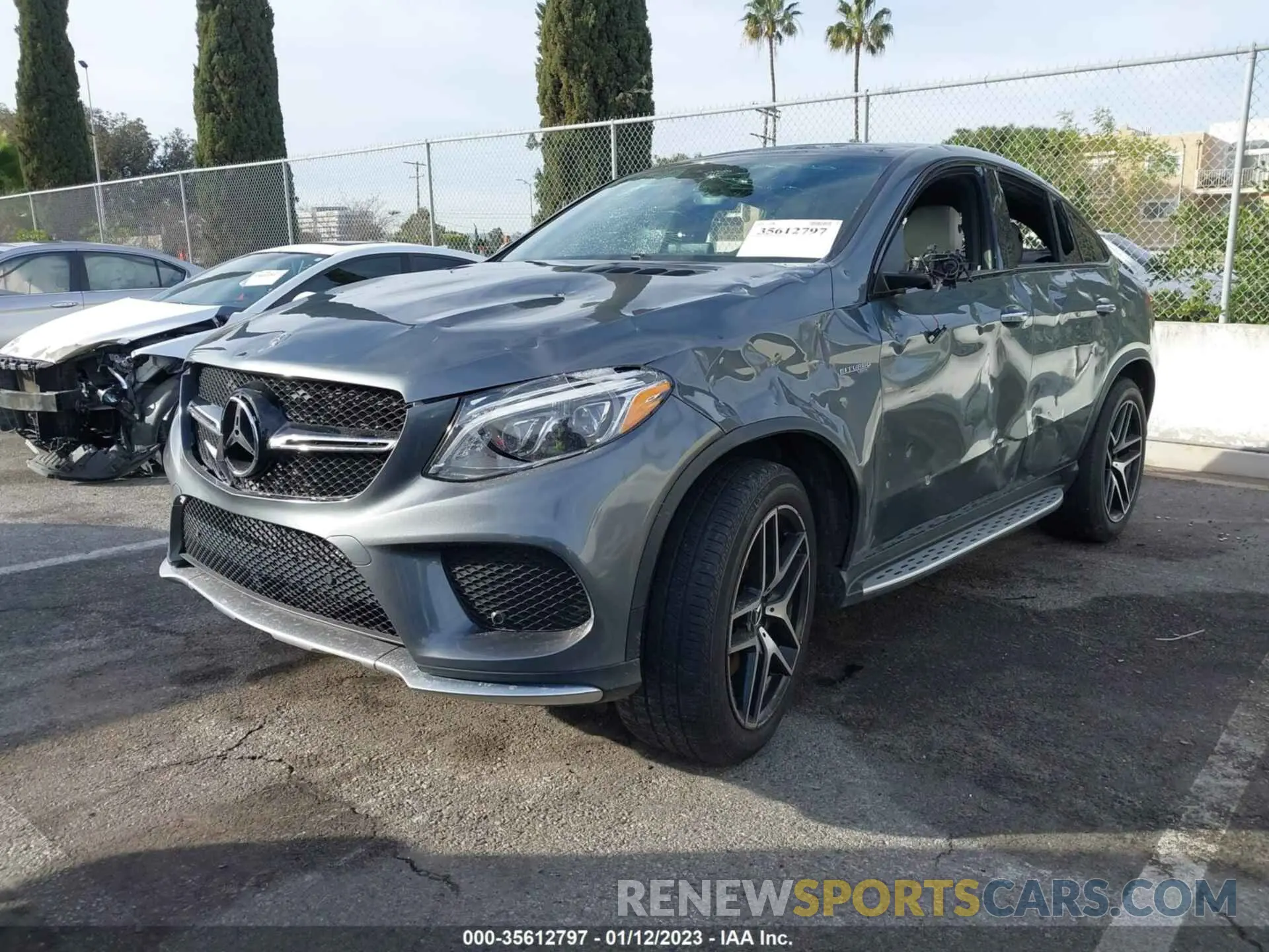 2 Photograph of a damaged car 4JGED6EB7KA153054 MERCEDES-BENZ GLE 2019