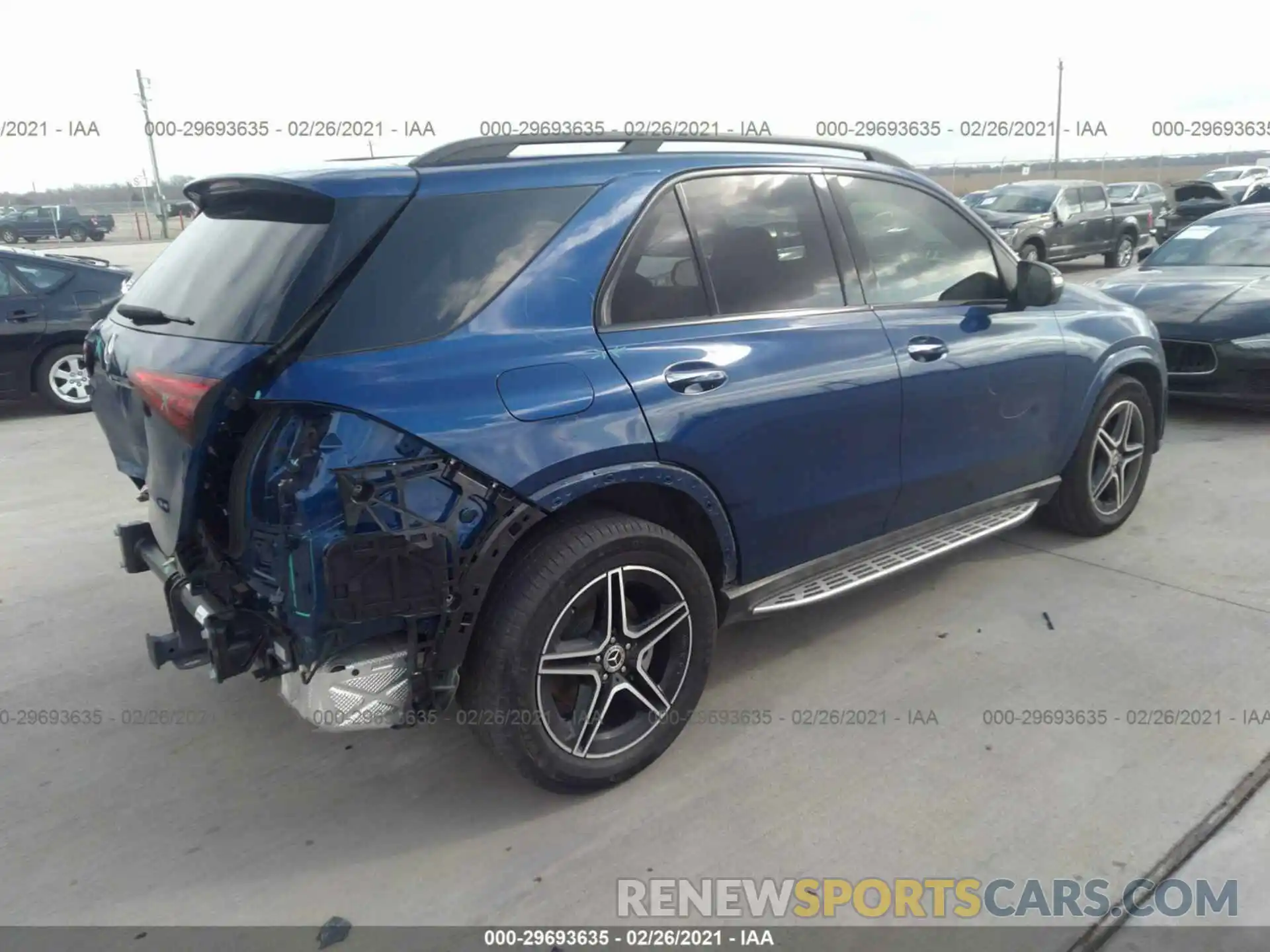 4 Photograph of a damaged car 4JGFB4JB6LA210687 MERCEDES-BENZ GLE 2020