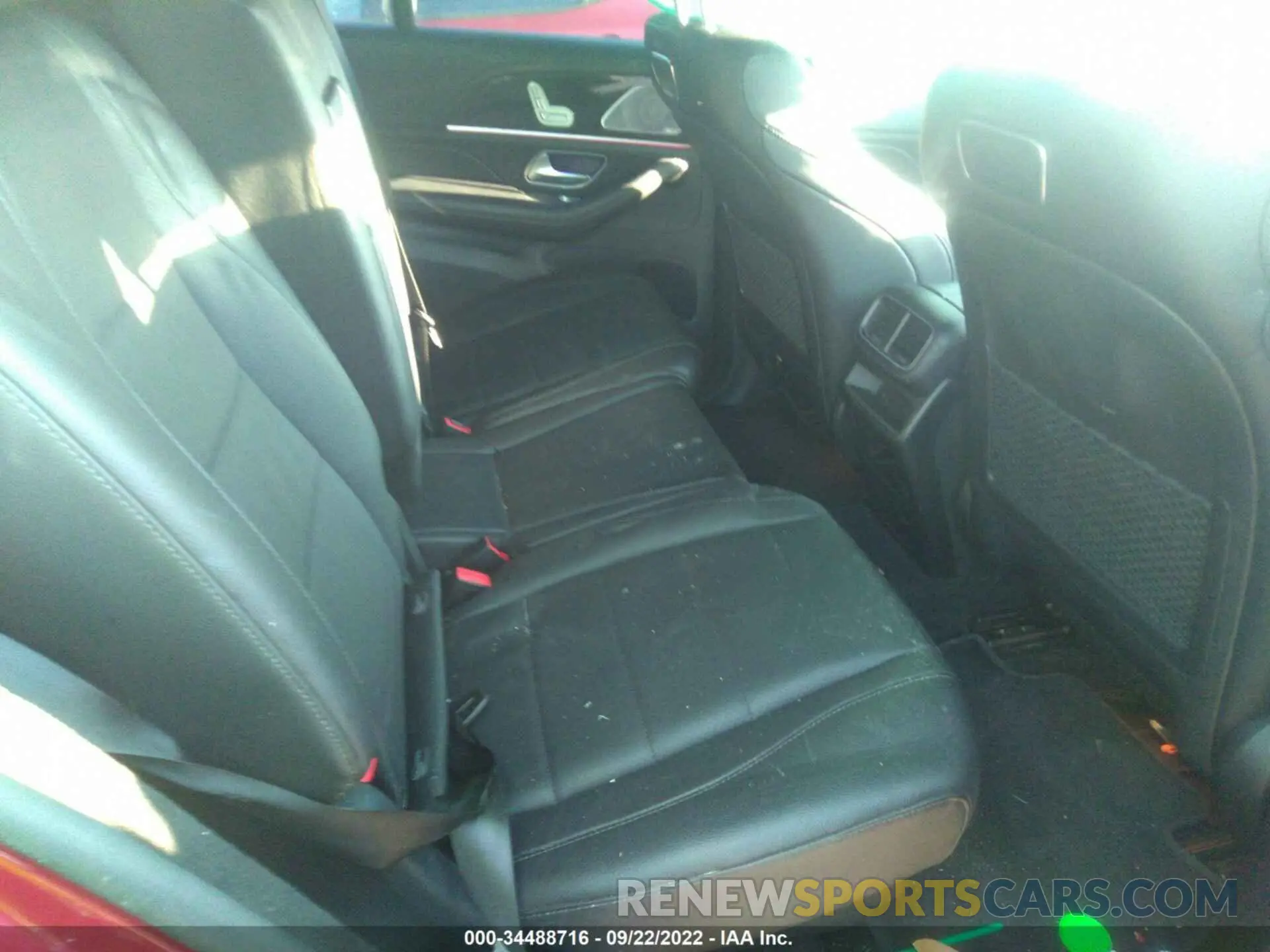 8 Photograph of a damaged car 4JGFB4JE9LA140886 MERCEDES-BENZ GLE 2020