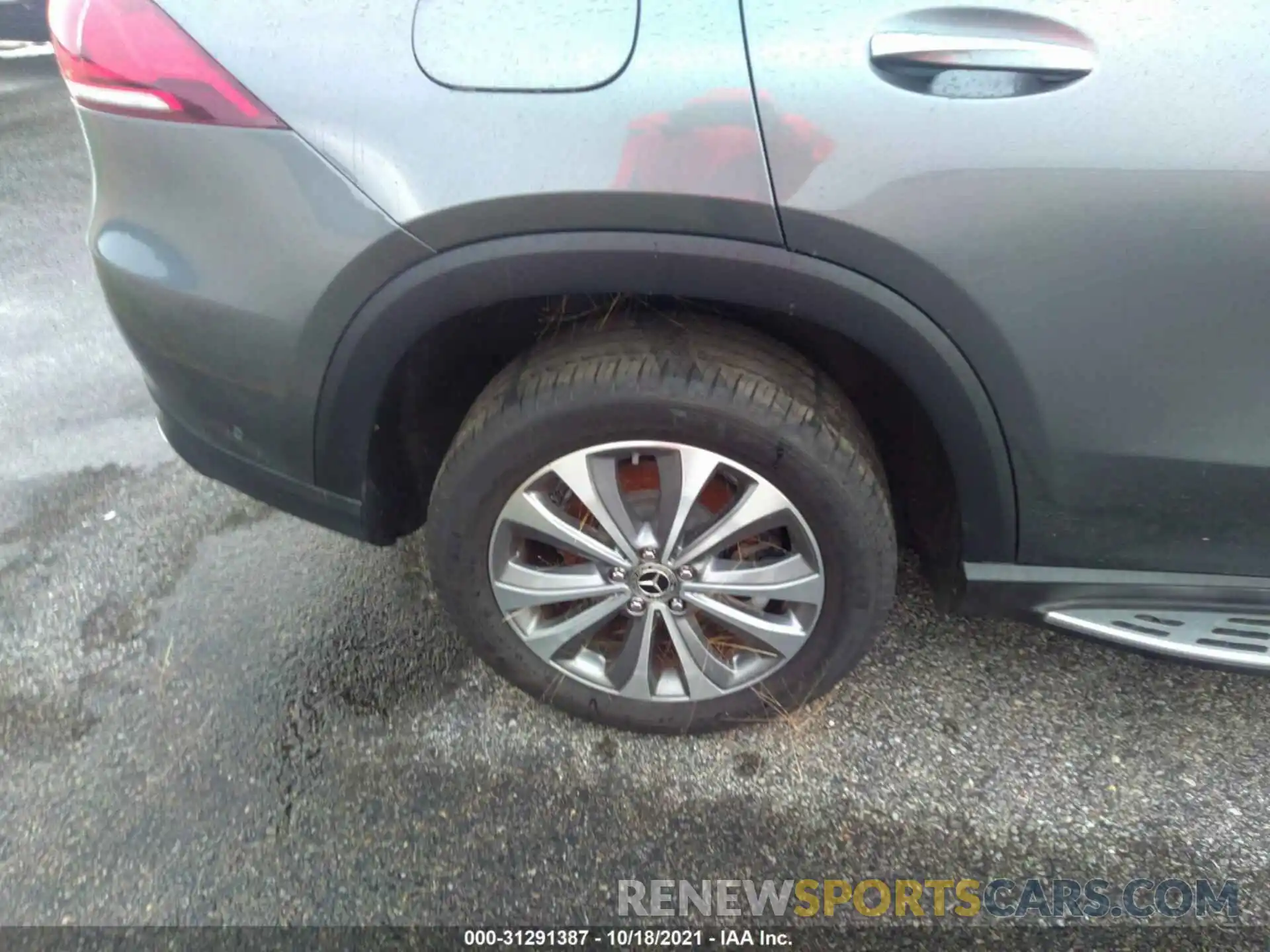 15 Photograph of a damaged car 4JGFB4KB0LA247863 MERCEDES-BENZ GLE 2020