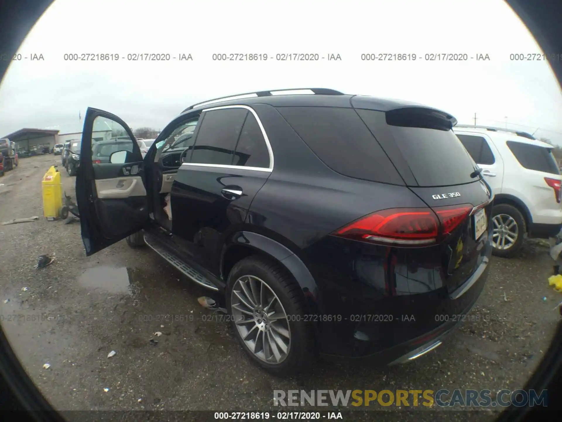 3 Photograph of a damaged car 4JGFB4KB1LA051835 MERCEDES-BENZ GLE 2020