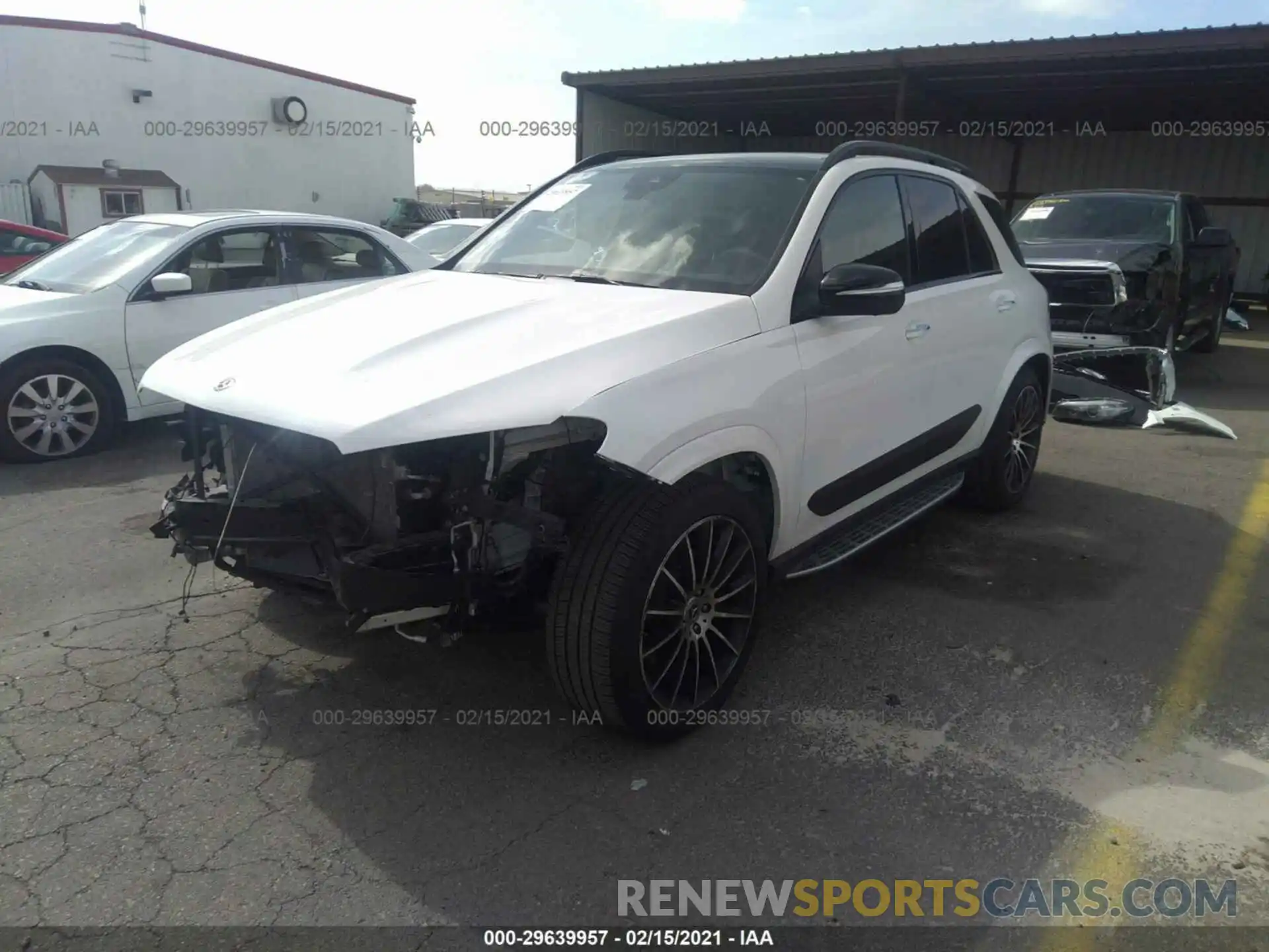 2 Photograph of a damaged car 4JGFB4KB6LA044587 MERCEDES-BENZ GLE 2020