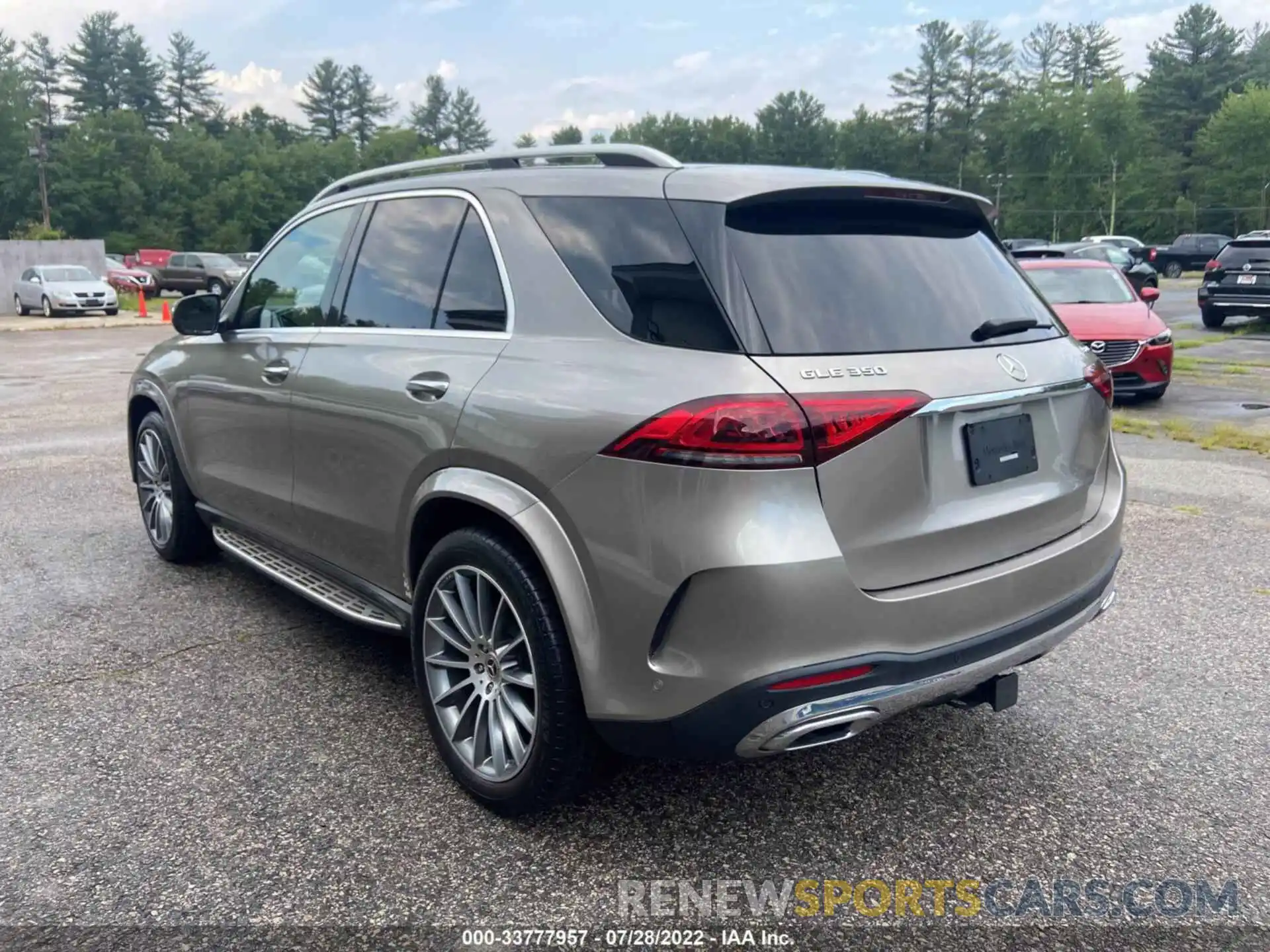 3 Photograph of a damaged car 4JGFB4KB6LA074043 MERCEDES-BENZ GLE 2020