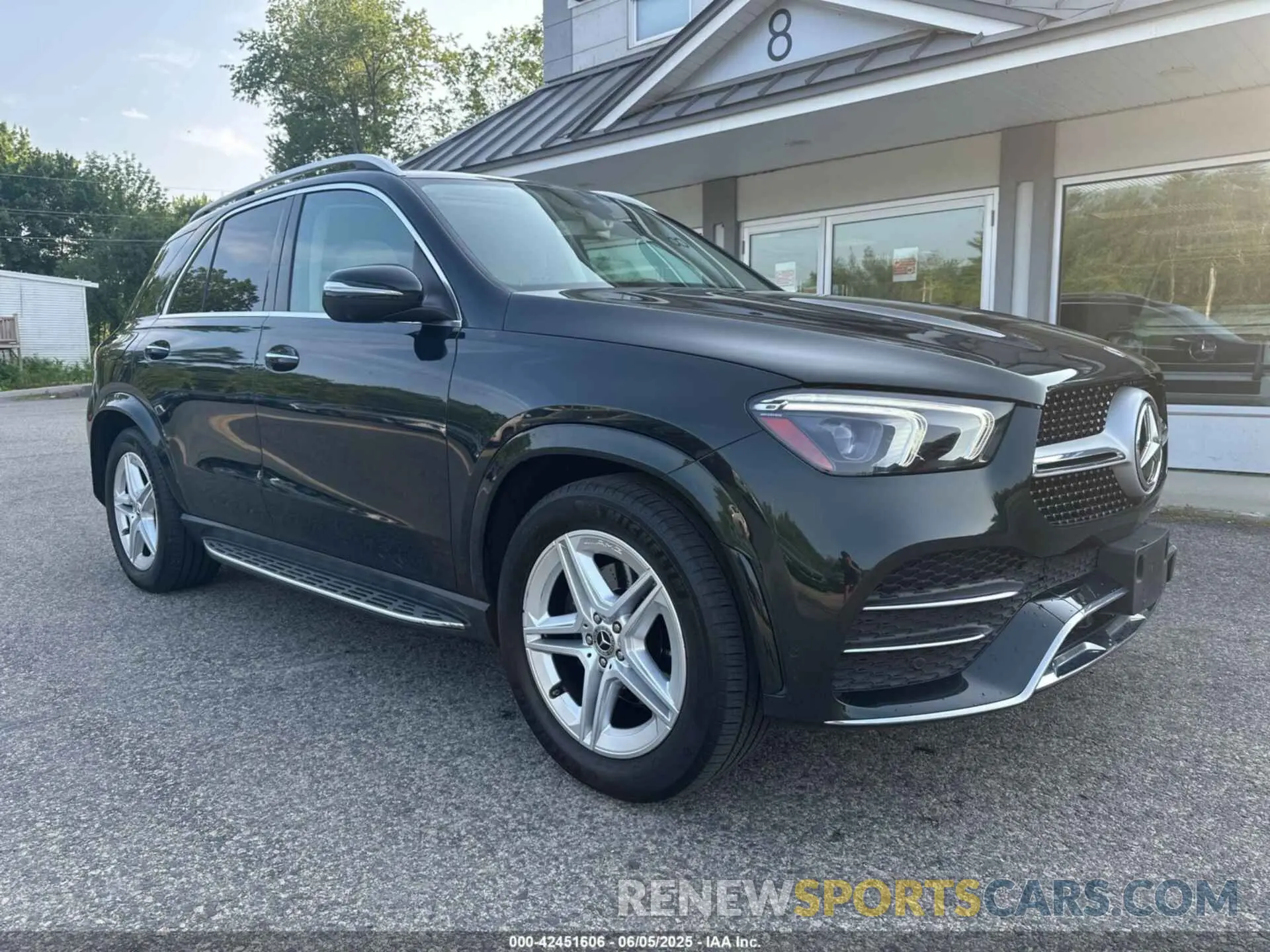 1 Photograph of a damaged car 4JGFB4KB7LA110886 MERCEDES-BENZ GLE 2020