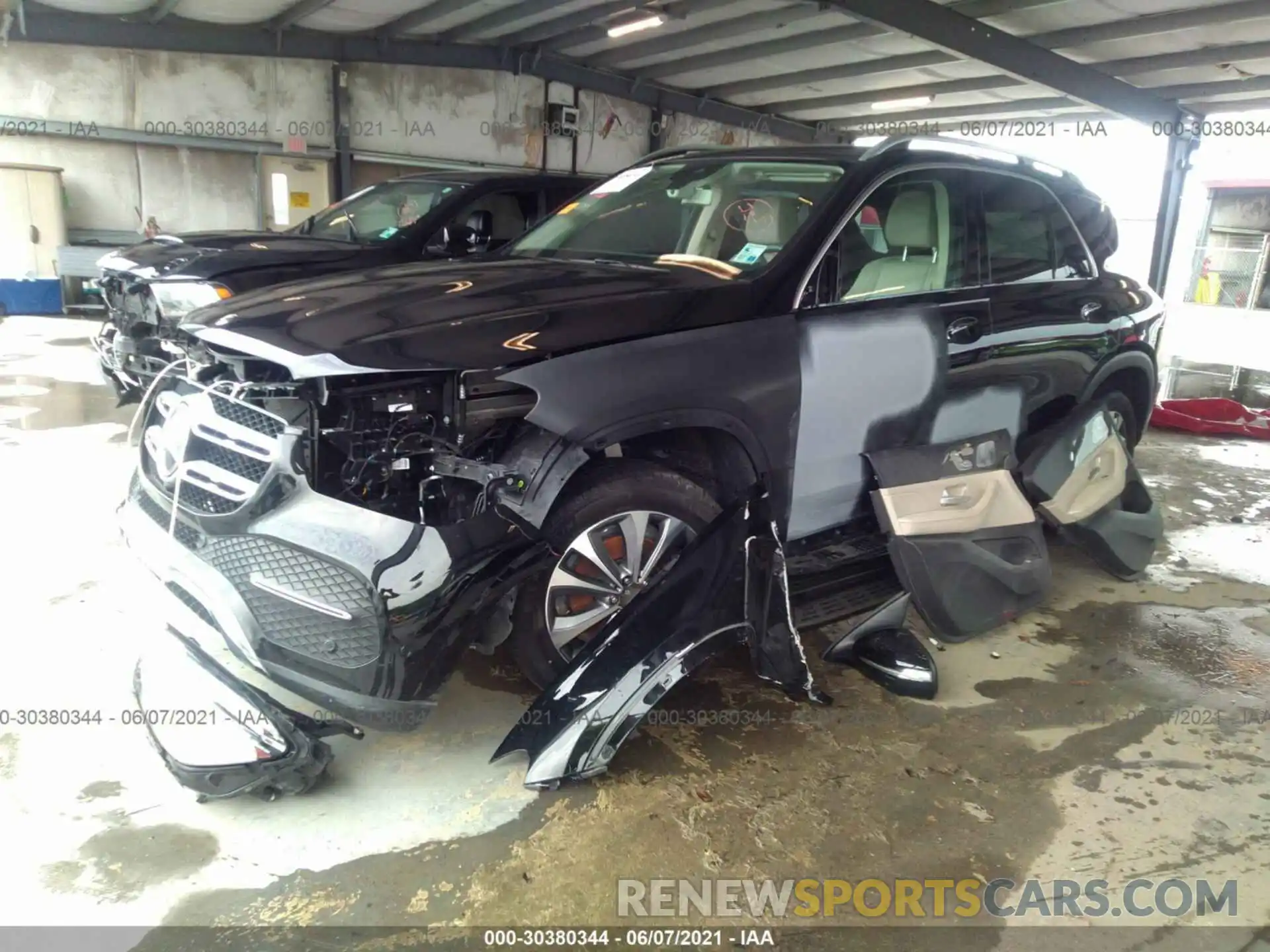 12 Photograph of a damaged car 4JGFB4KBXLA027470 MERCEDES-BENZ GLE 2020