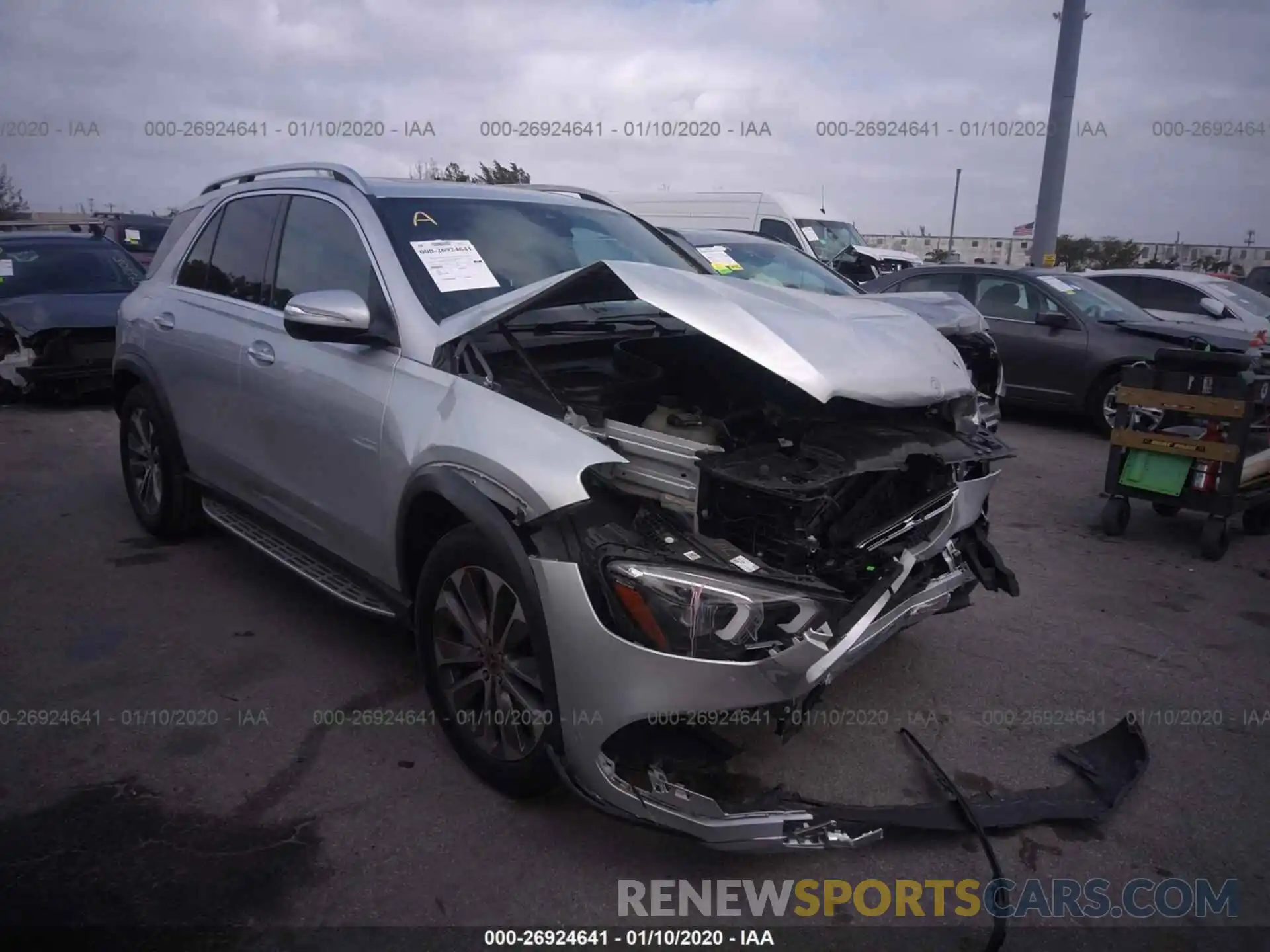 1 Photograph of a damaged car 4JGFB4KE3LA045075 MERCEDES-BENZ GLE 2020