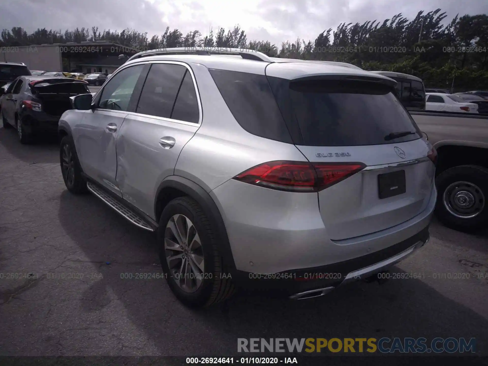 3 Photograph of a damaged car 4JGFB4KE3LA045075 MERCEDES-BENZ GLE 2020