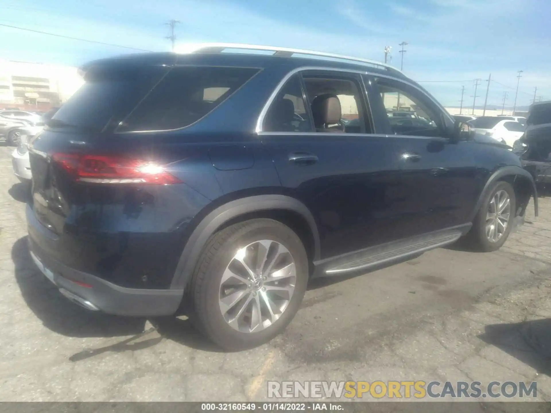 4 Photograph of a damaged car 4JGFB5KB1LA007386 MERCEDES-BENZ GLE 2020