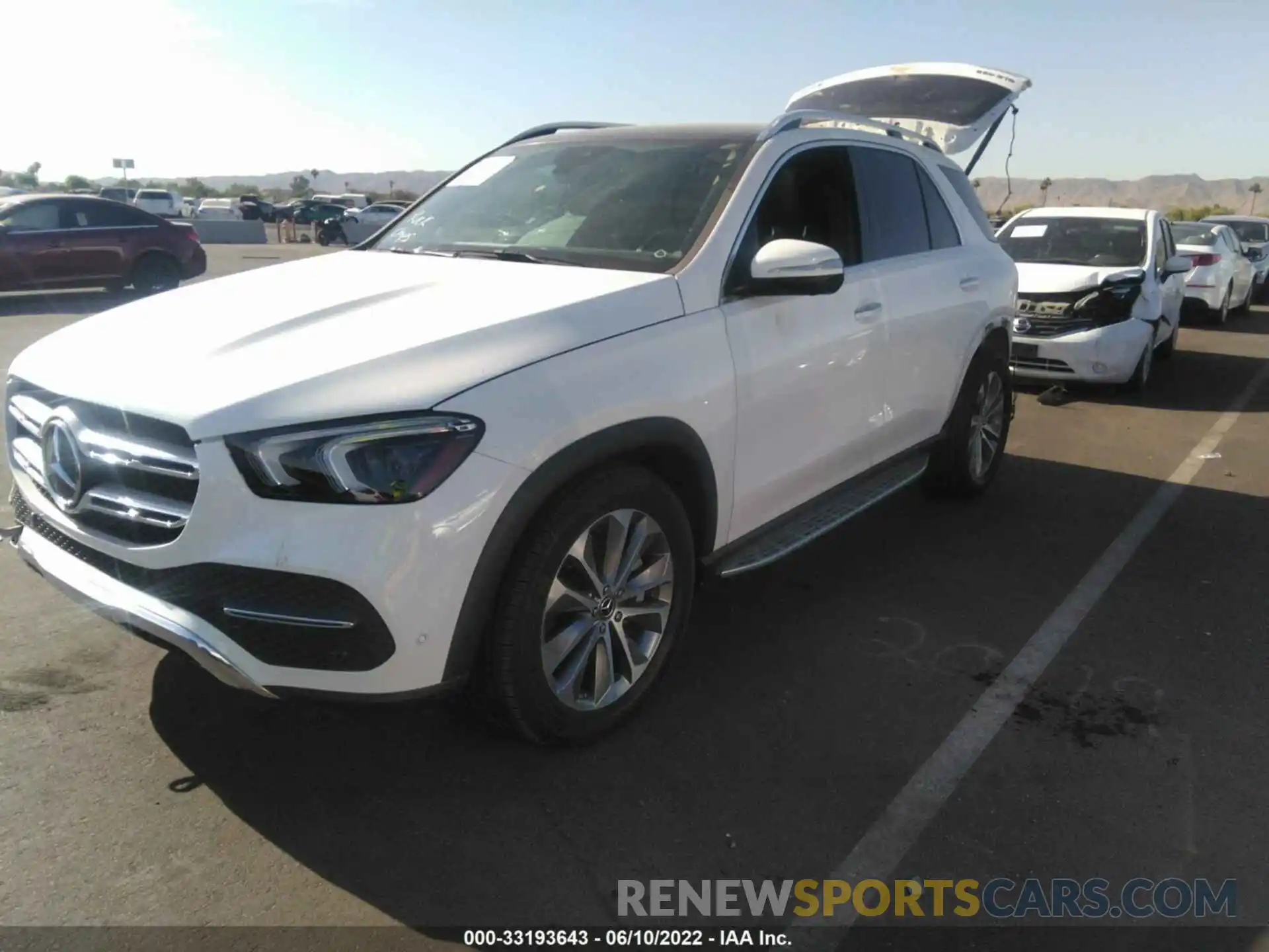 2 Photograph of a damaged car 4JGFB5KB6LA067129 MERCEDES-BENZ GLE 2020