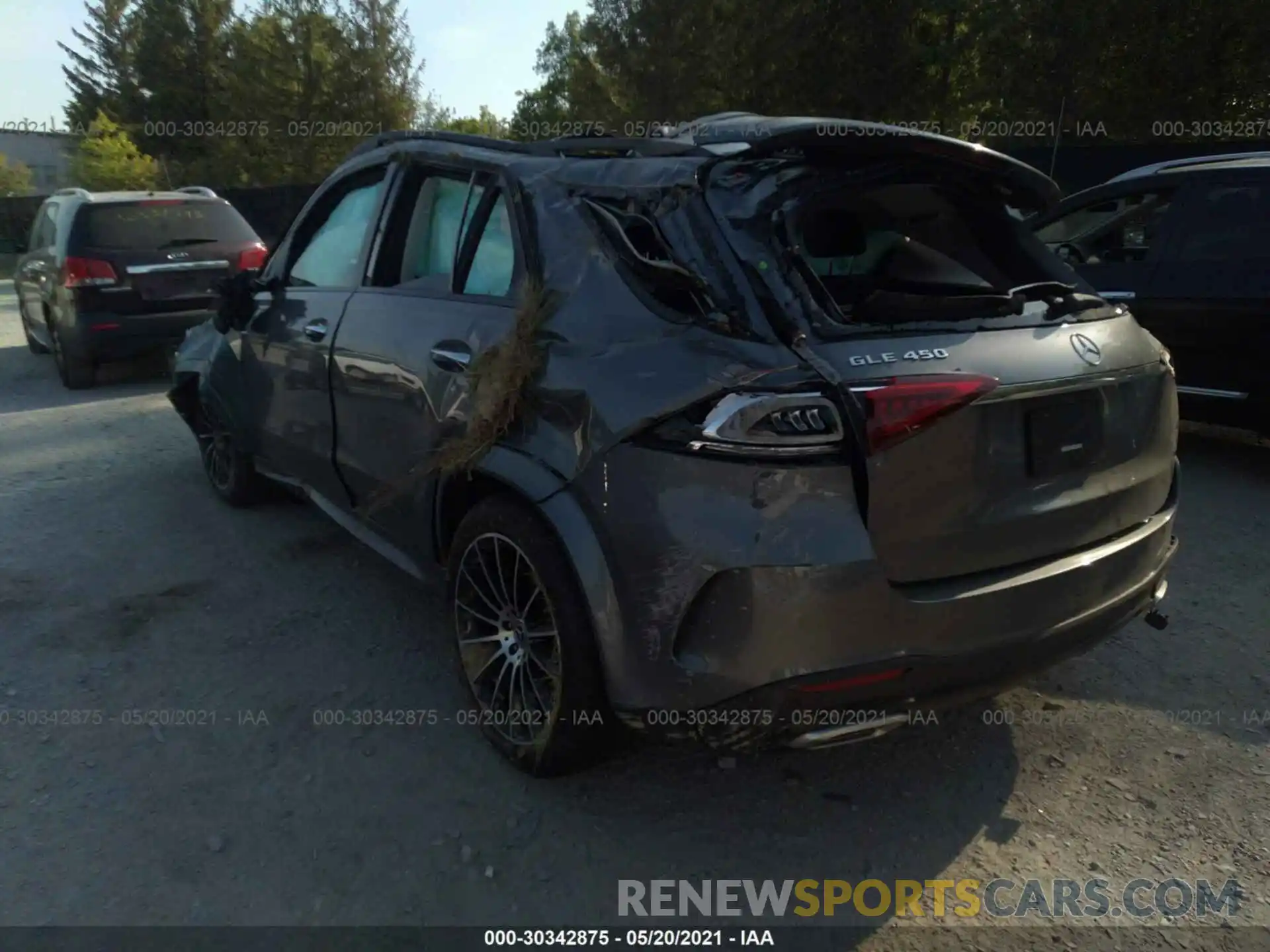 3 Photograph of a damaged car 4JGFB5KB9LA262979 MERCEDES-BENZ GLE 2020