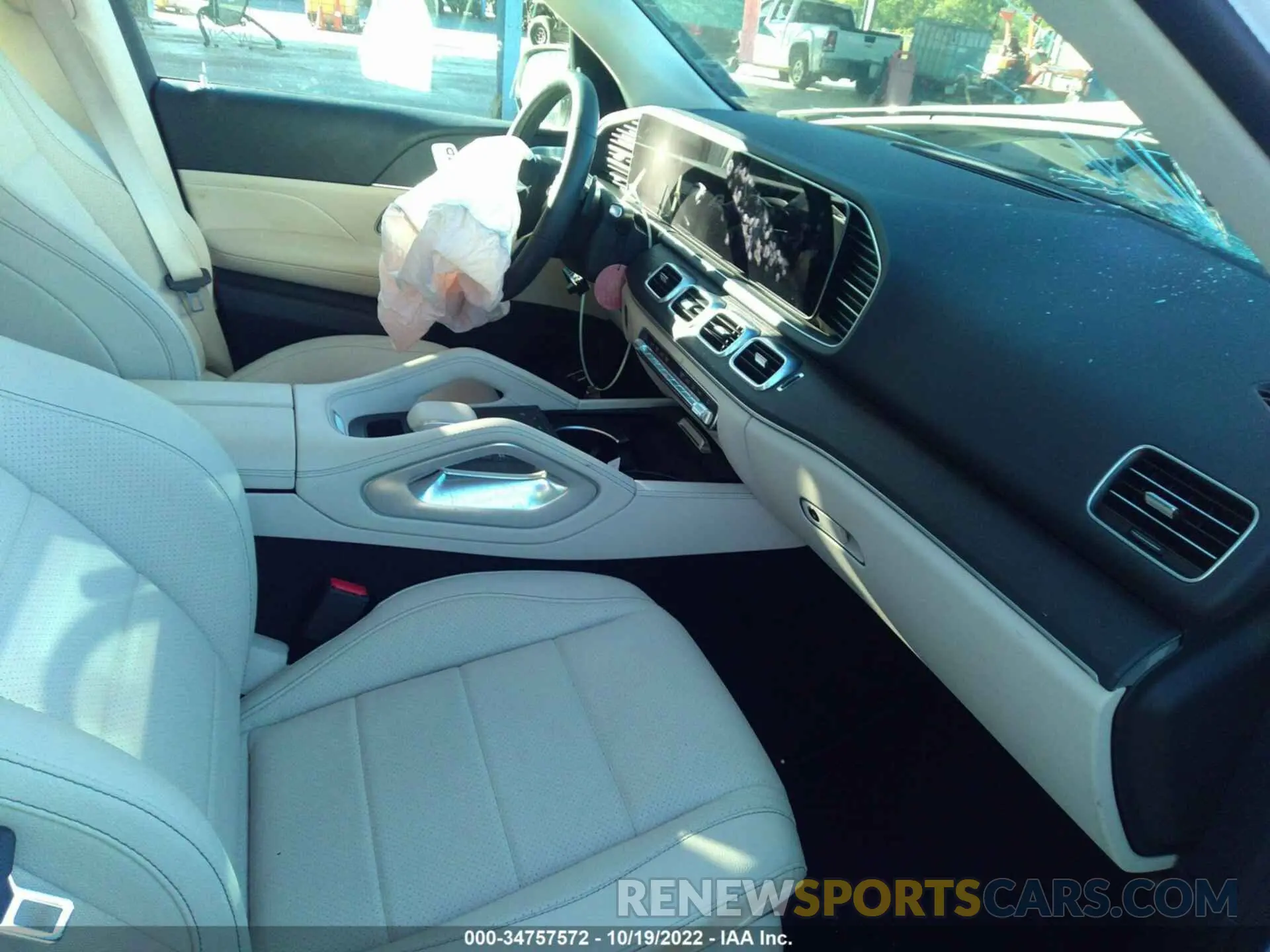 5 Photograph of a damaged car 4JGFB4JEXMA517386 MERCEDES-BENZ GLE 2021