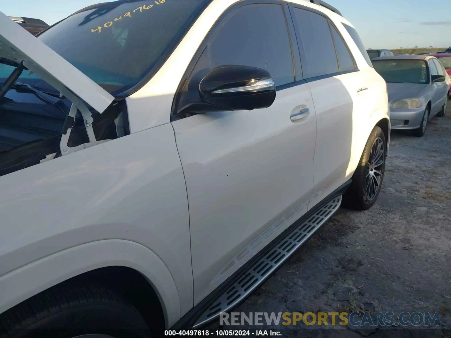 6 Photograph of a damaged car 4JGFB4JB7NA786789 MERCEDES-BENZ GLE 2022